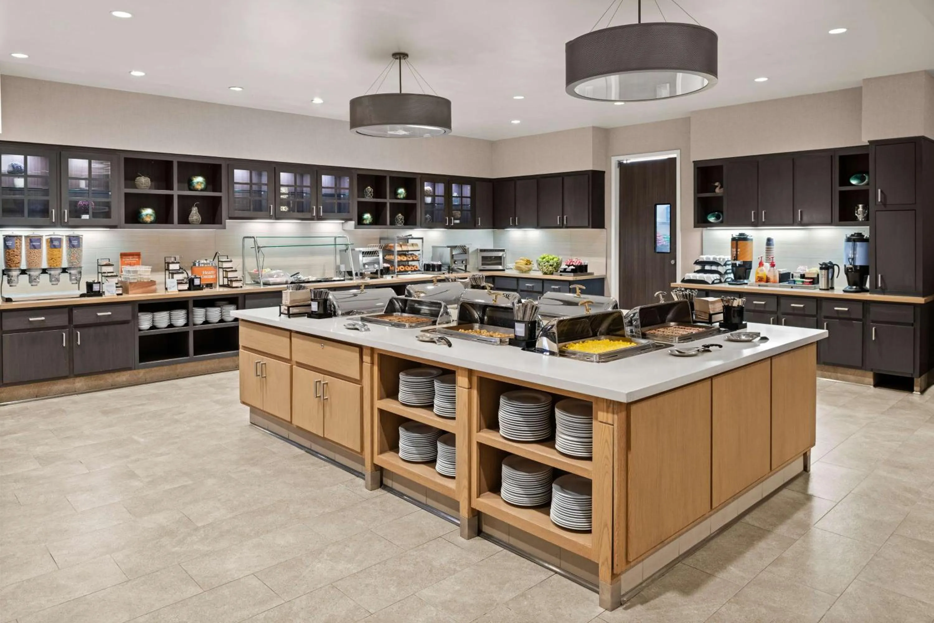 Breakfast in Homewood Suites by Hilton Anaheim Conv Ctr/Disneyland Main