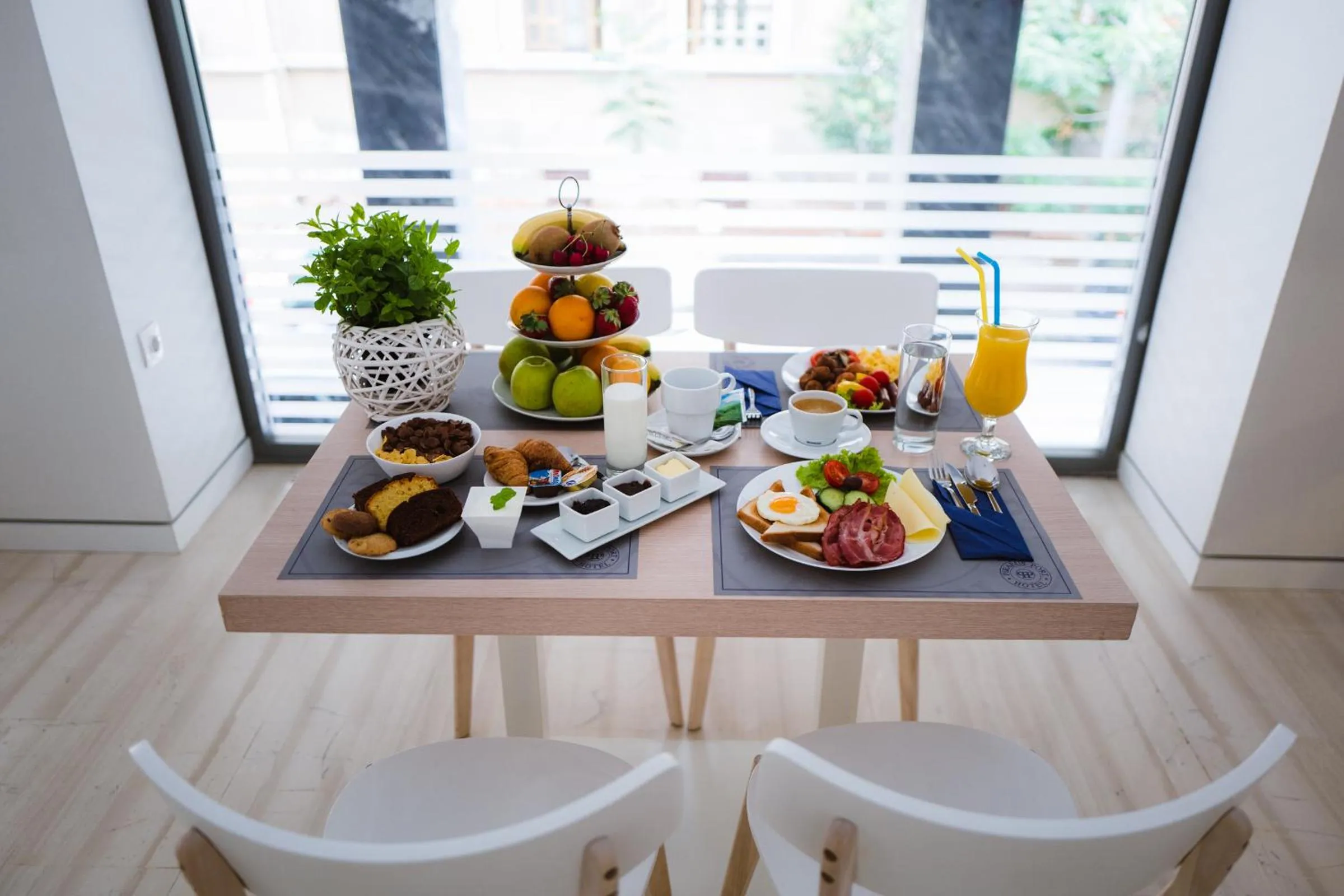 Day in Piraeus Port Hotel