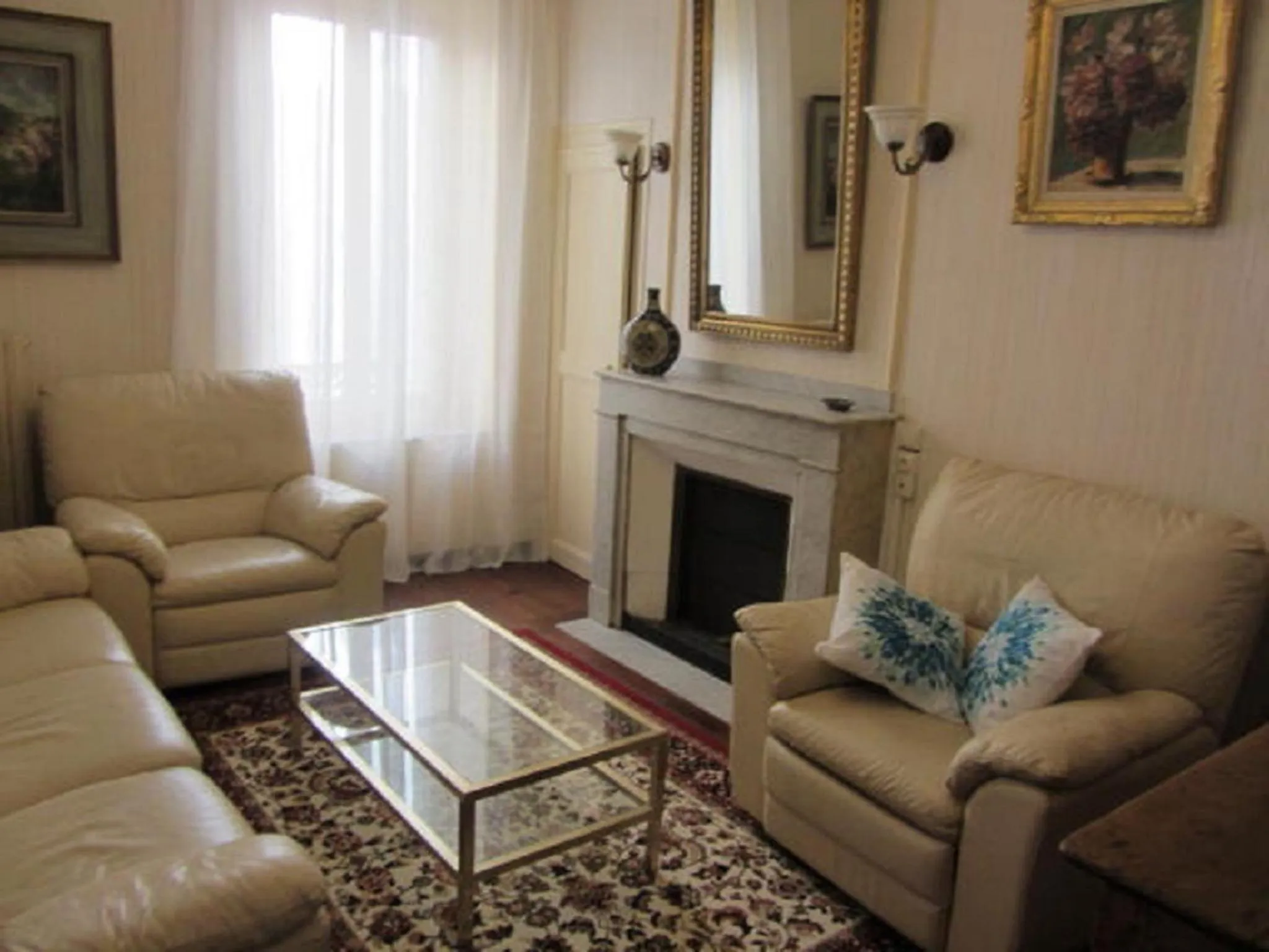 Communal lounge/ TV room in Aude Cité-City