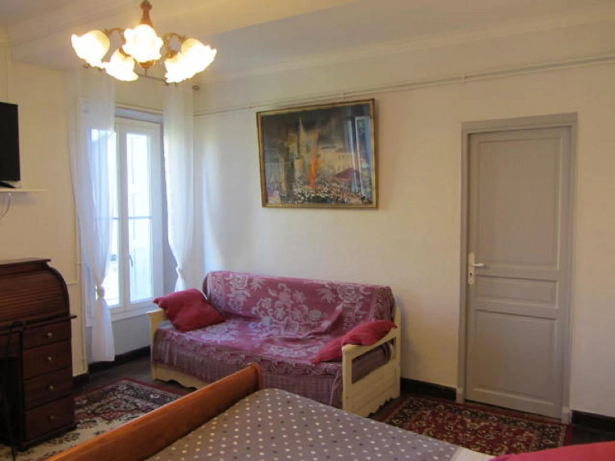 Bed in Aude Cité-City