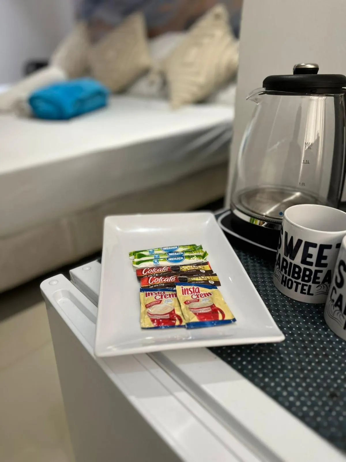 Coffee/tea facilities, Bed in Sweet Caribbean Airport Hotel
