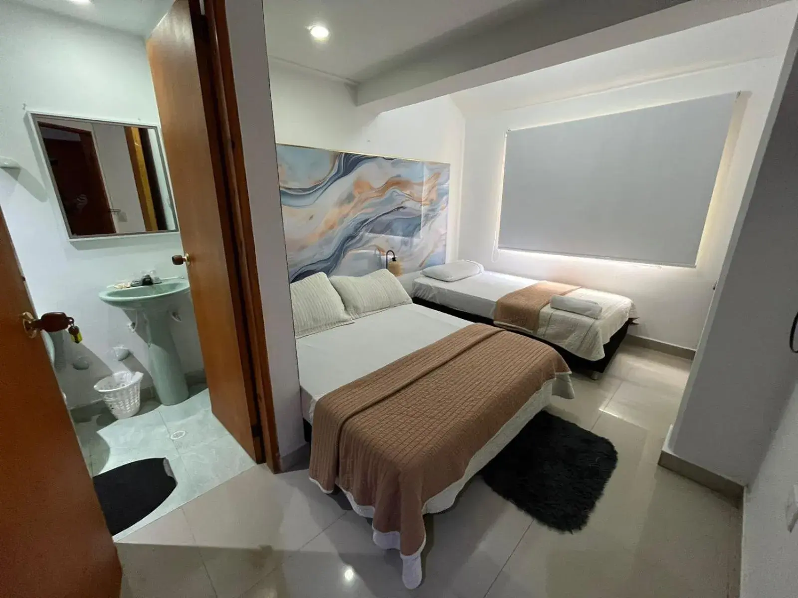 Triple Room in Sweet Caribbean Airport Hotel Triple Room in Sweet Caribbean Airport Hotel