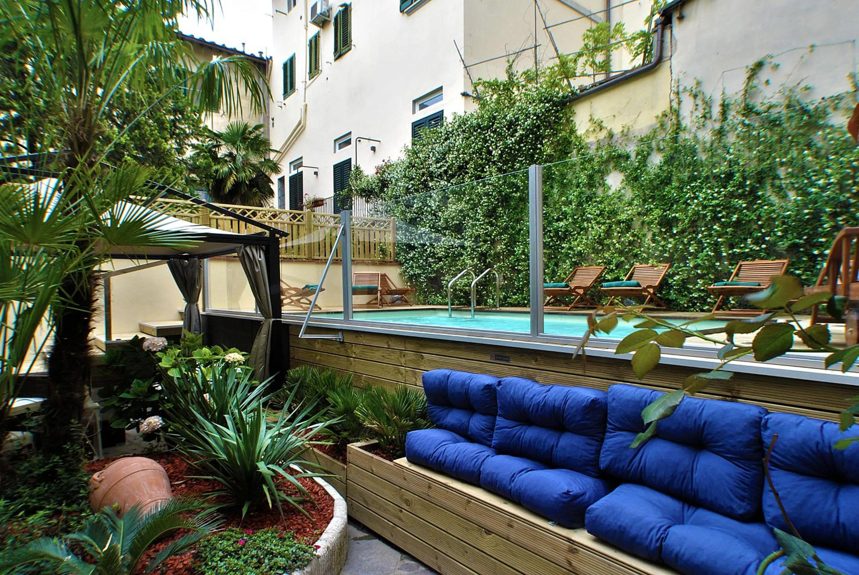 Pool view in Hotel Ginori Al Duomo - dBe Hotels