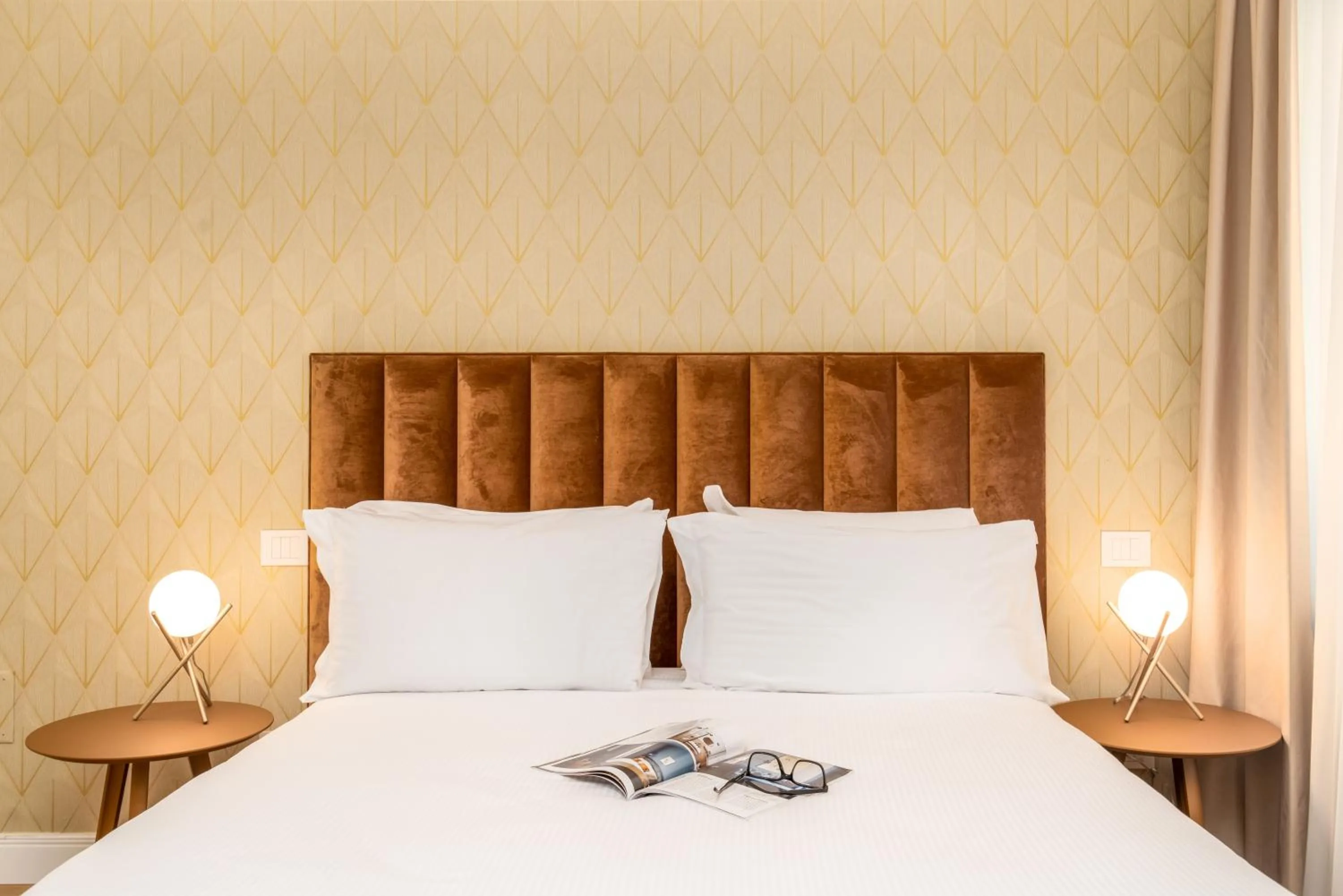 Bed in Hotel Ginori Al Duomo - dBe Hotels