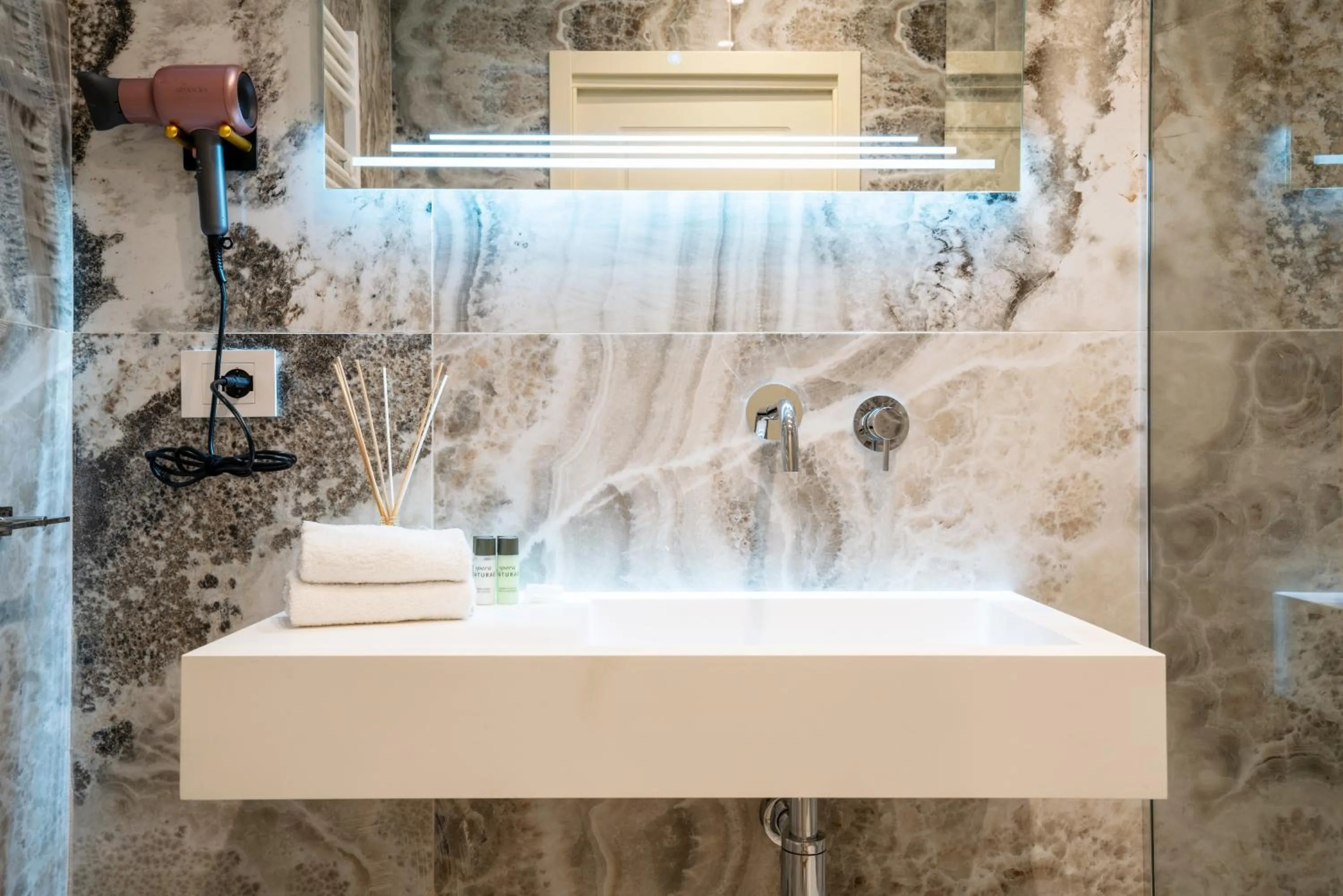Shower in Hotel Ginori Al Duomo - dBe Hotels