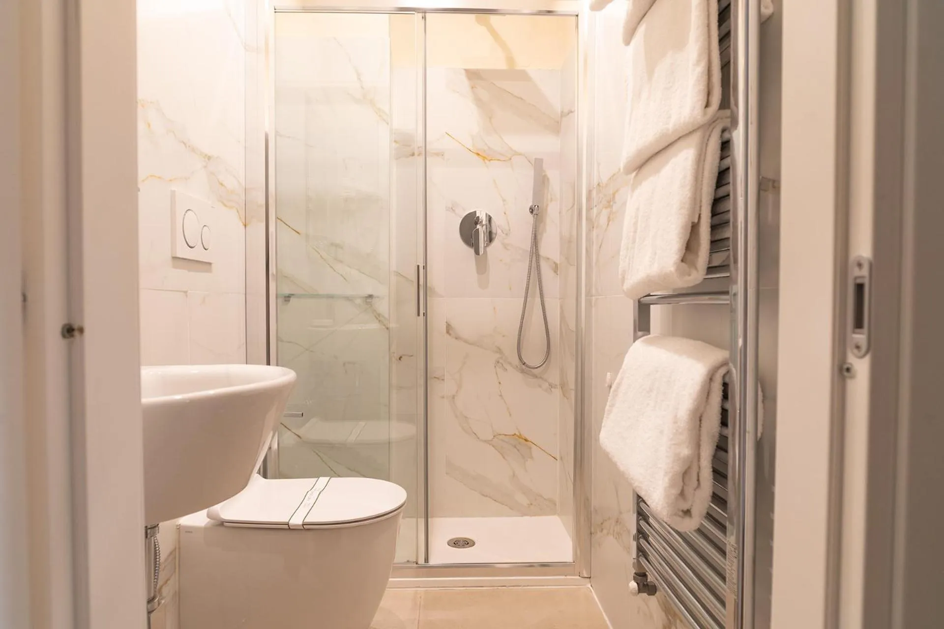 Bathroom in Hotel Ginori Al Duomo - dBe Hotels