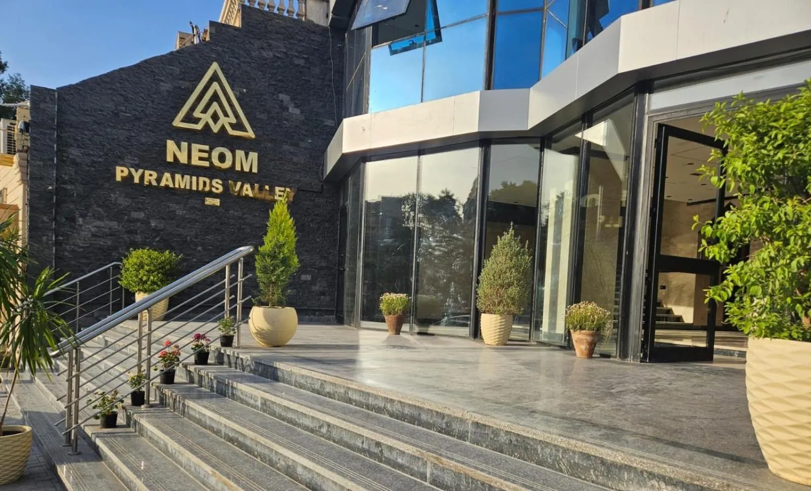 Neom Pyramids Valley Boutique hotel