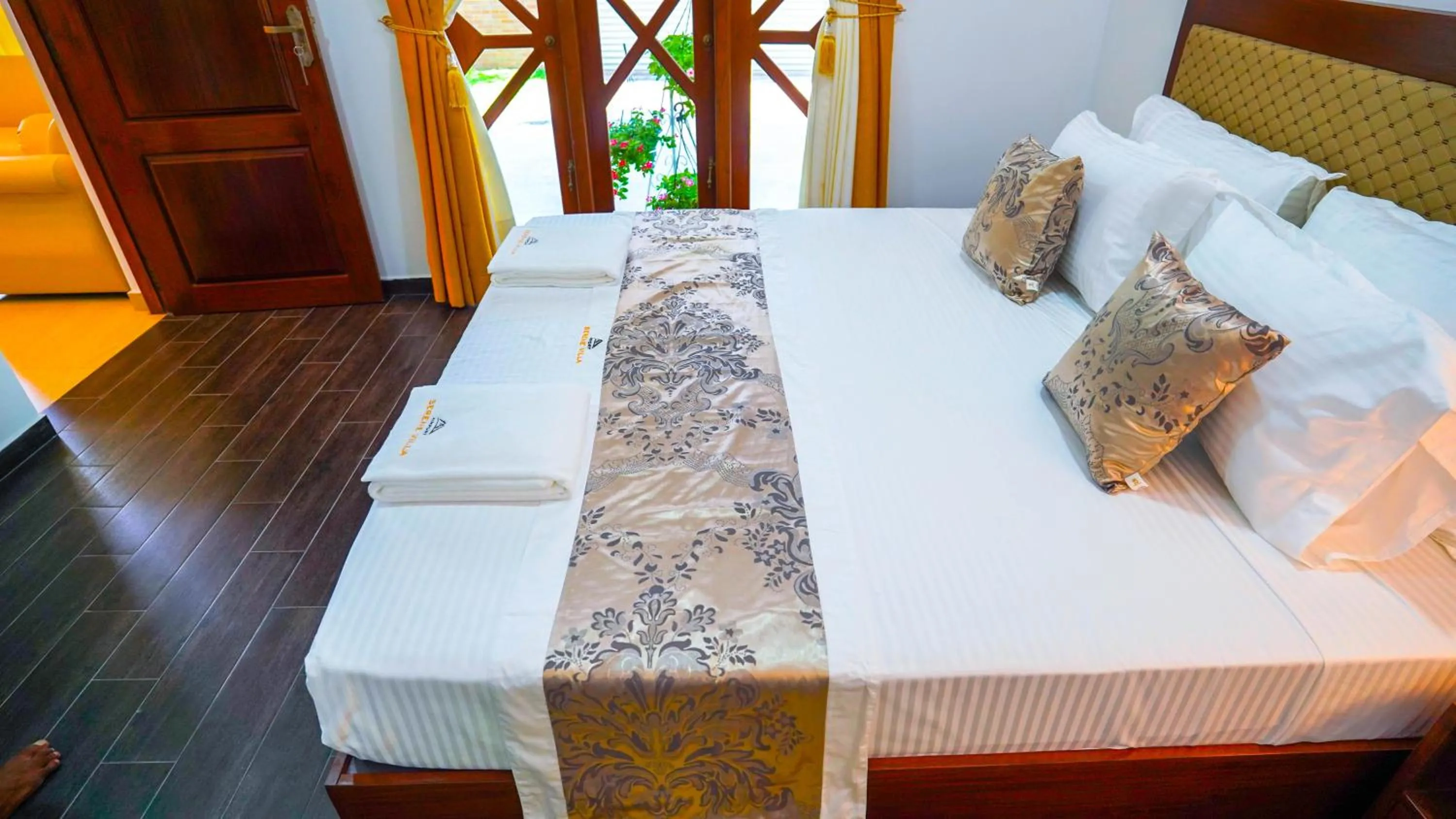 Bedroom, Bed in Serene Villa Airport Transit