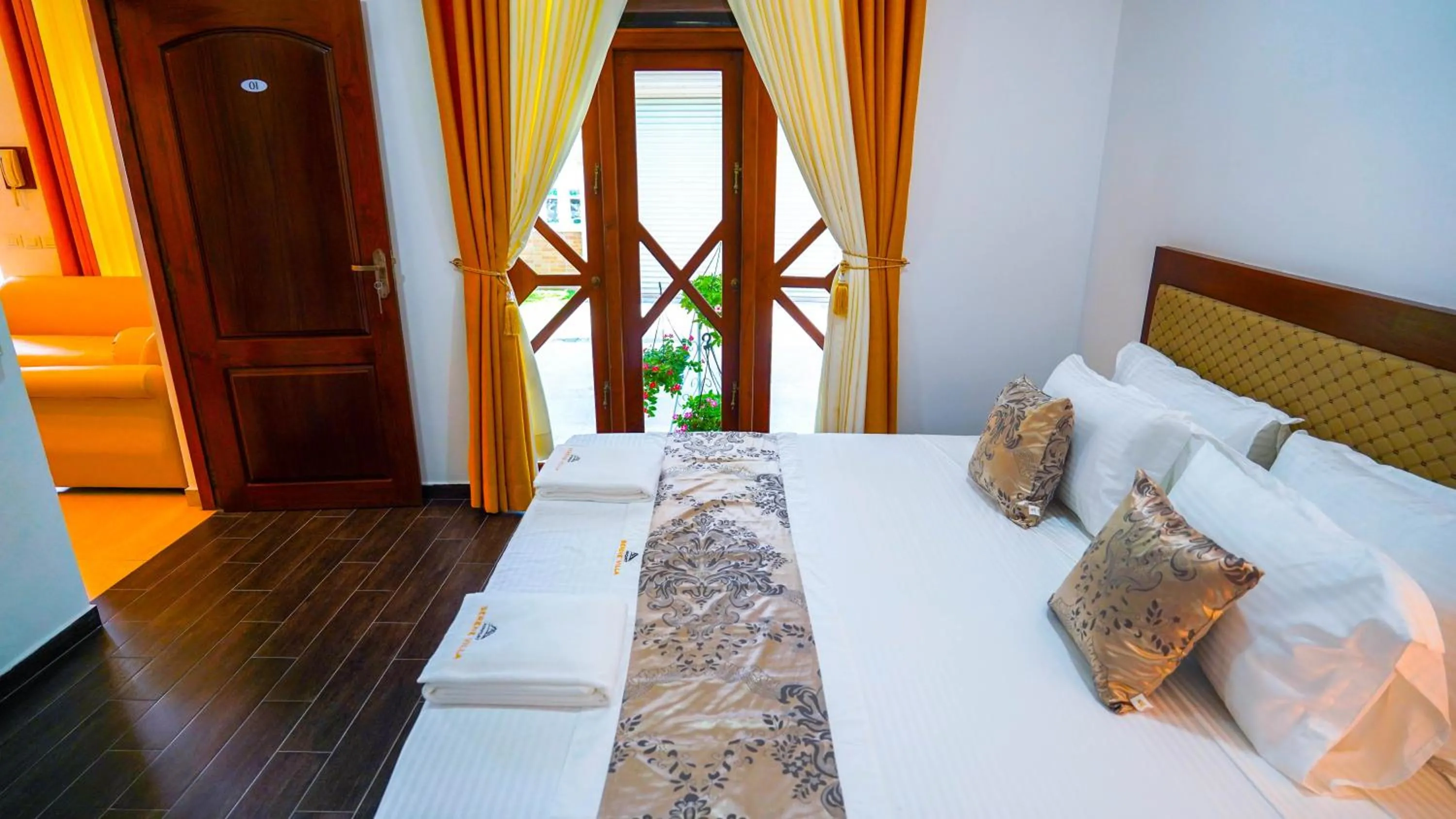 Bedroom, Bed in Serene Villa Airport Transit