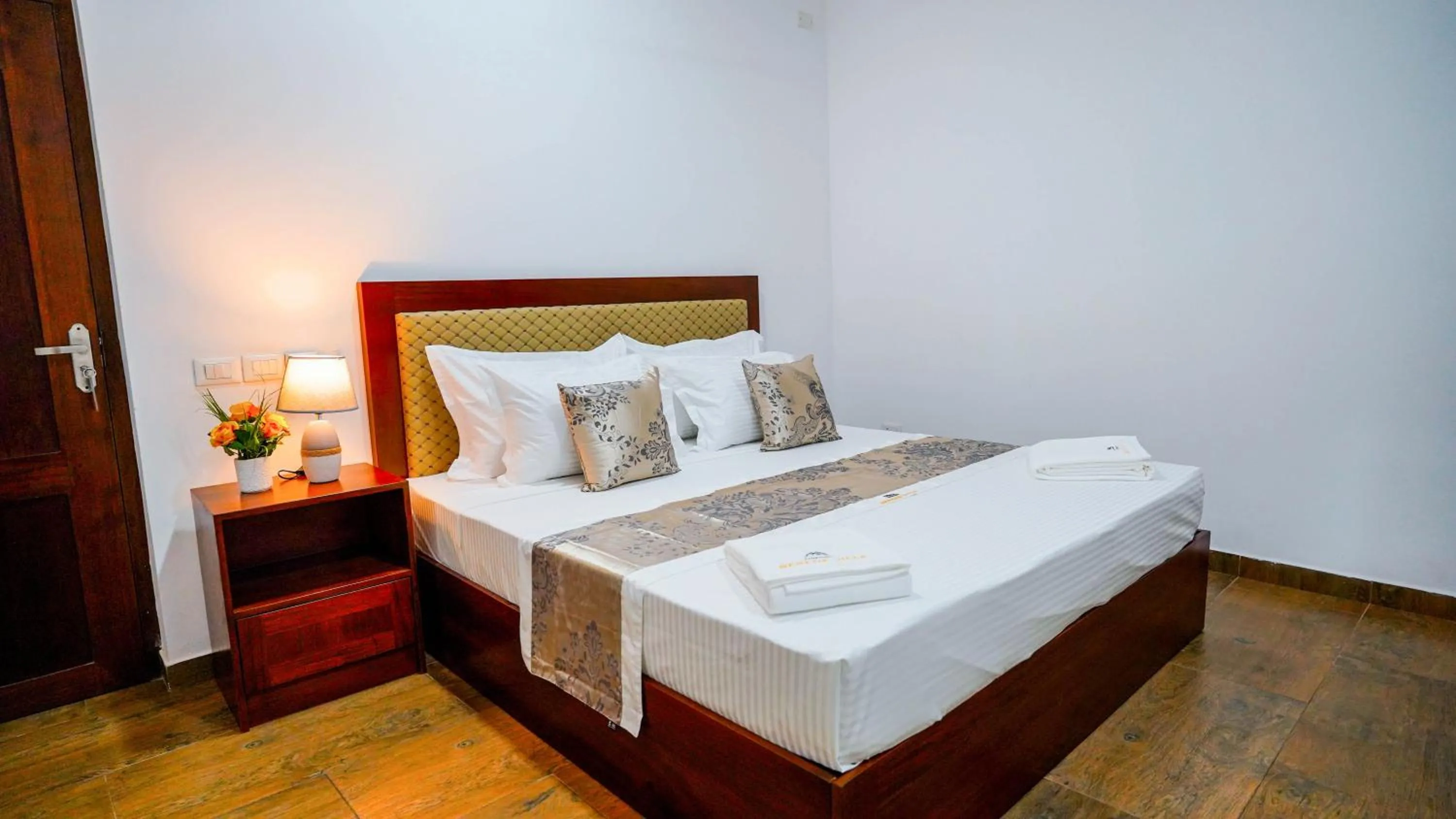 Bedroom, Bed in Serene Villa Airport Transit