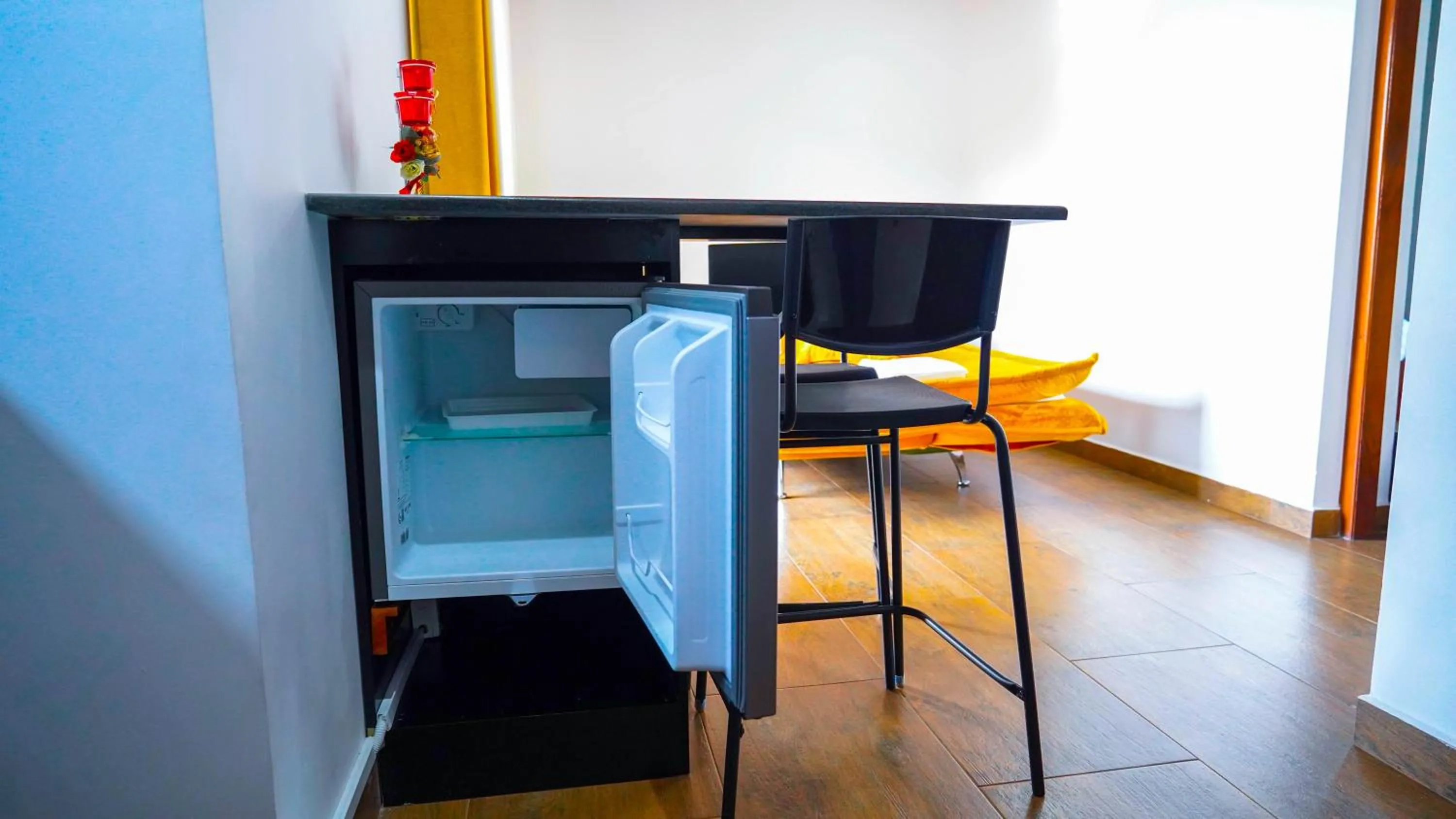Kitchen or kitchenette in Serene Villa Airport Transit