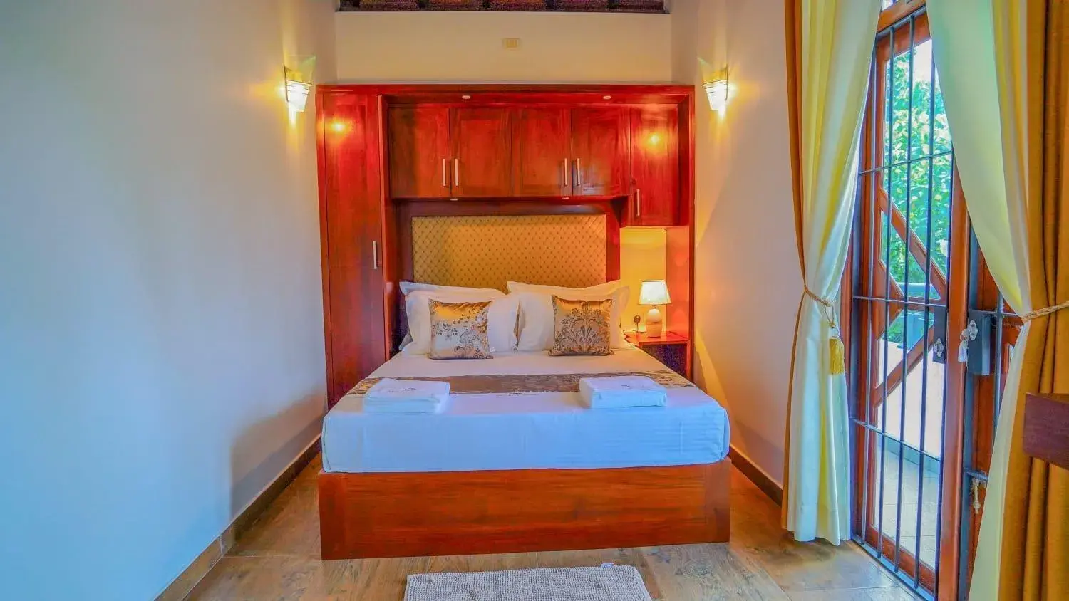 Studio with Balcony - single occupancy in Serene Villa Airport Transit Studio with Balcony - single occupancy in Serene Villa Airport Transit