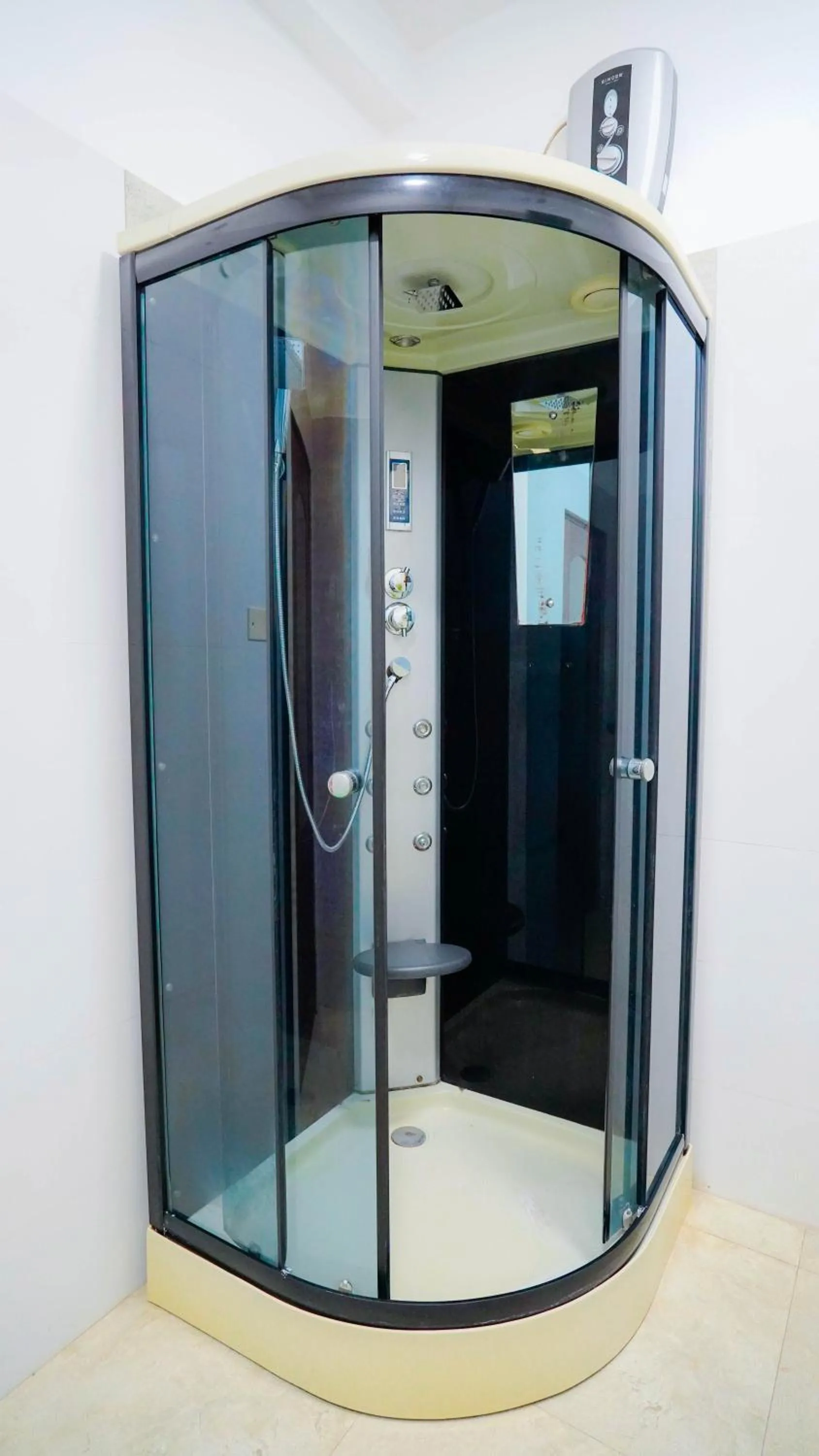 Shower in Serene Villa Airport Transit