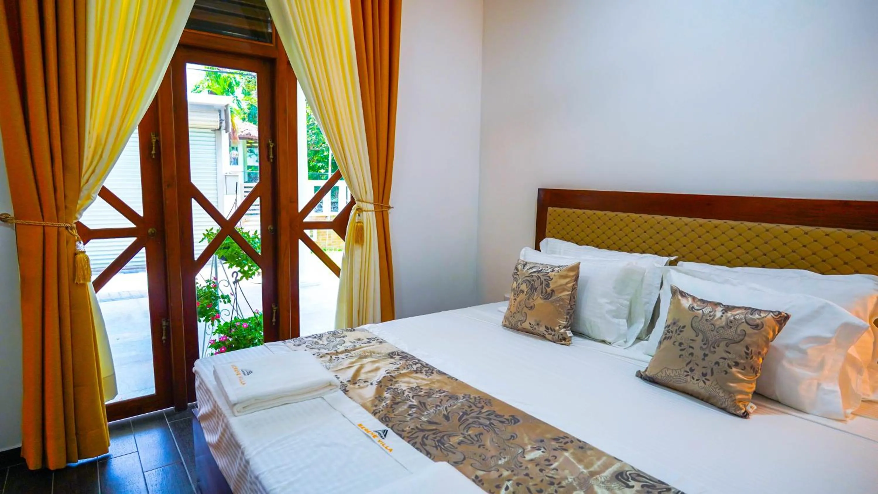 Bedroom, Bed in Serene Villa Airport Transit