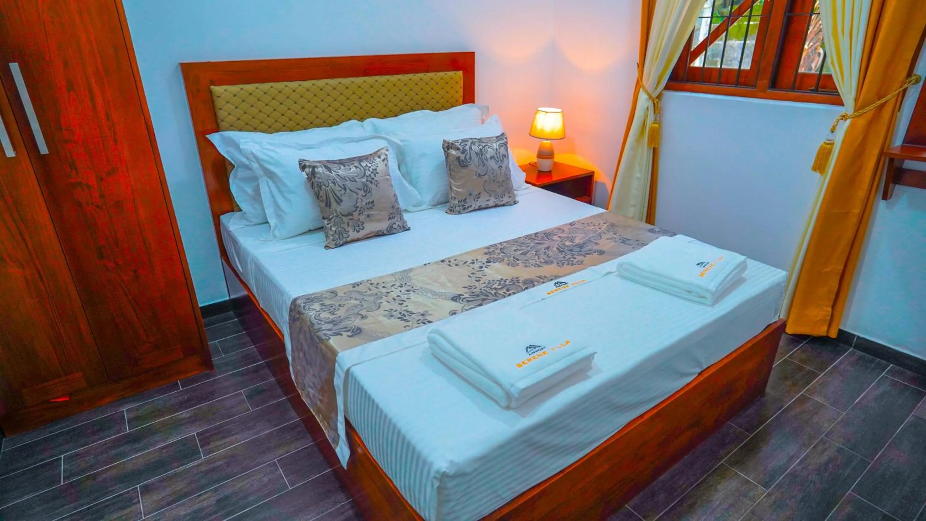 Bedroom, Bed in Serene Villa Airport Transit