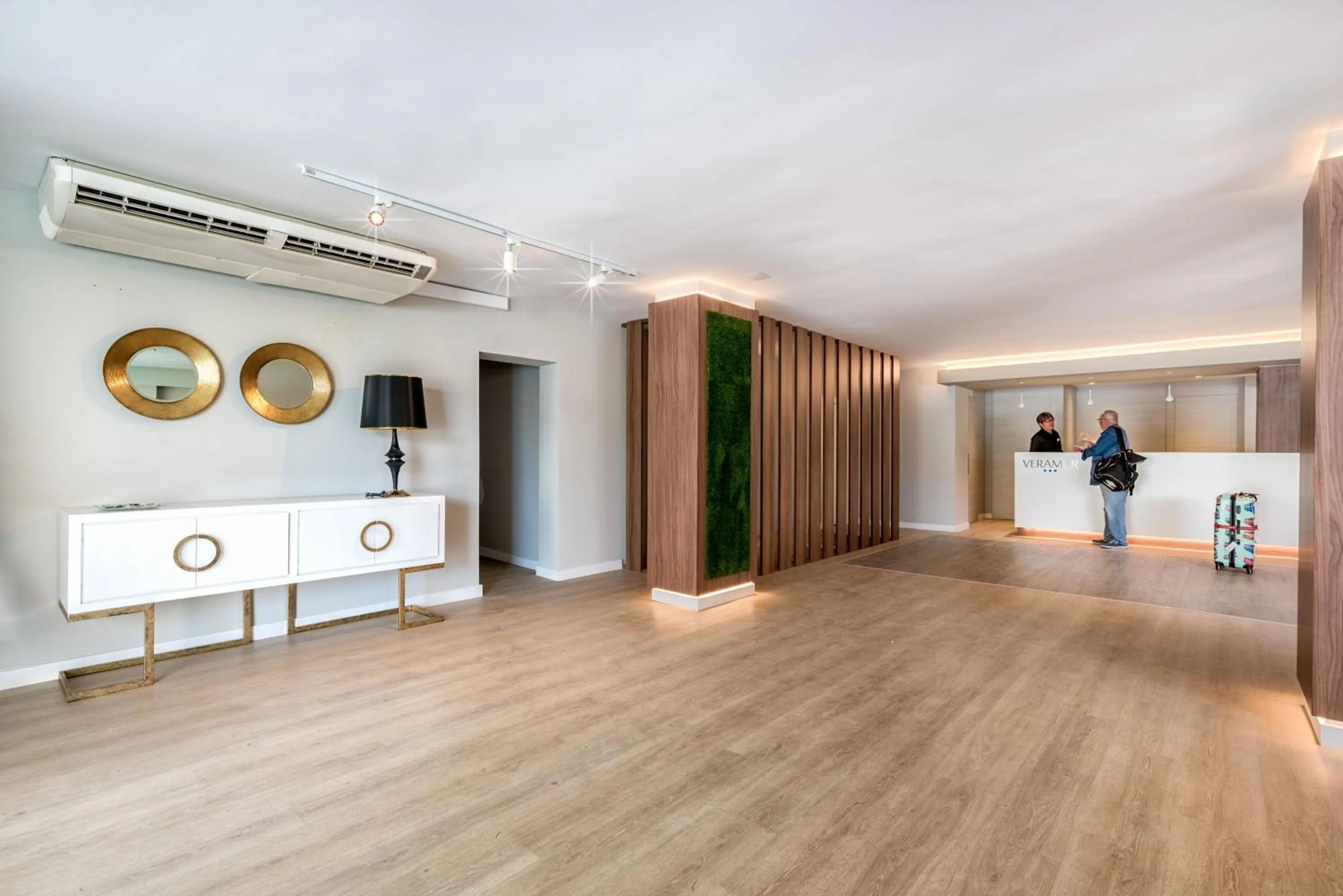 Lobby or reception in Veramar Aparthotel