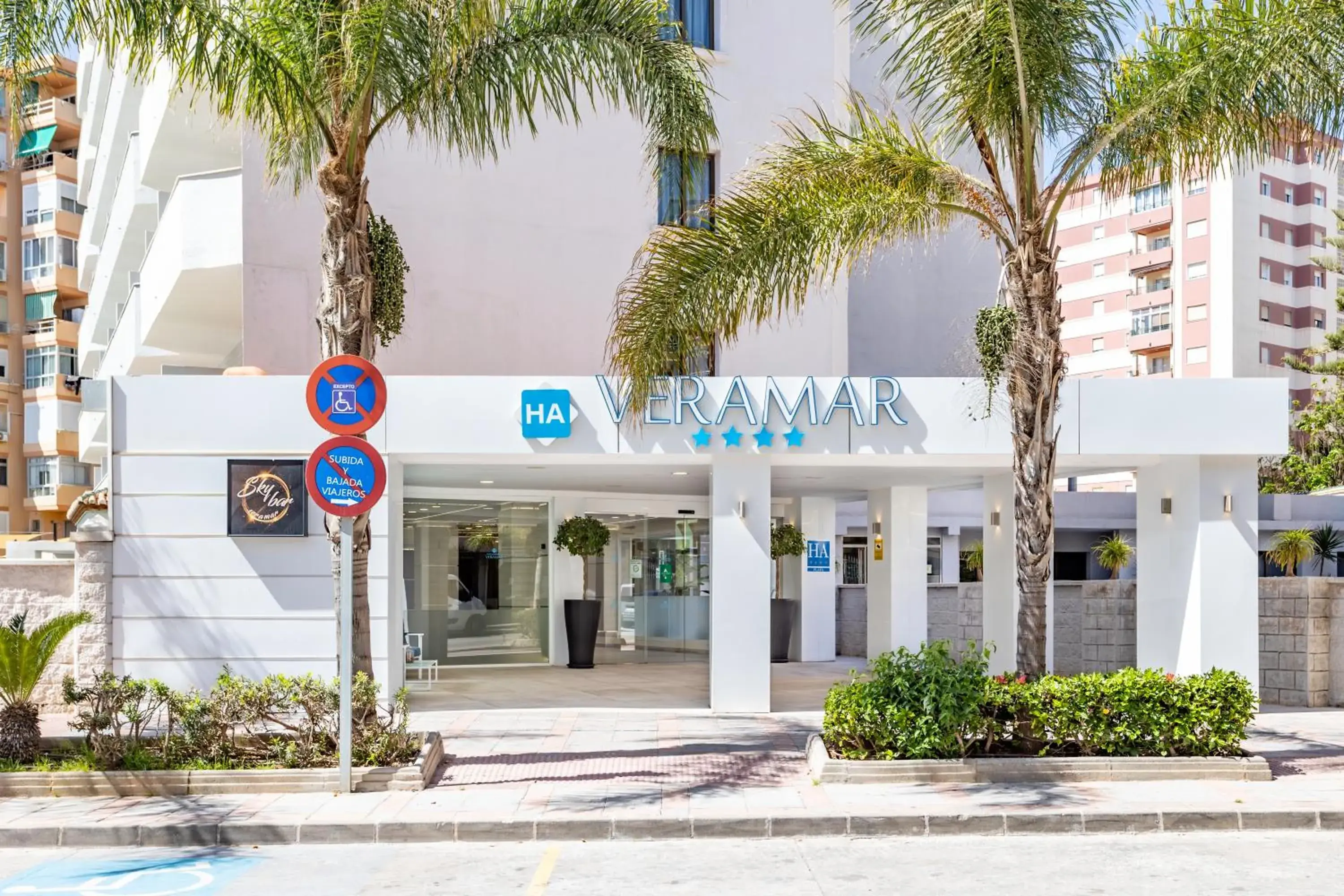 Facade/entrance, Property Building in Veramar Aparthotel Facade/entrance, Property Building in Veramar Aparthotel