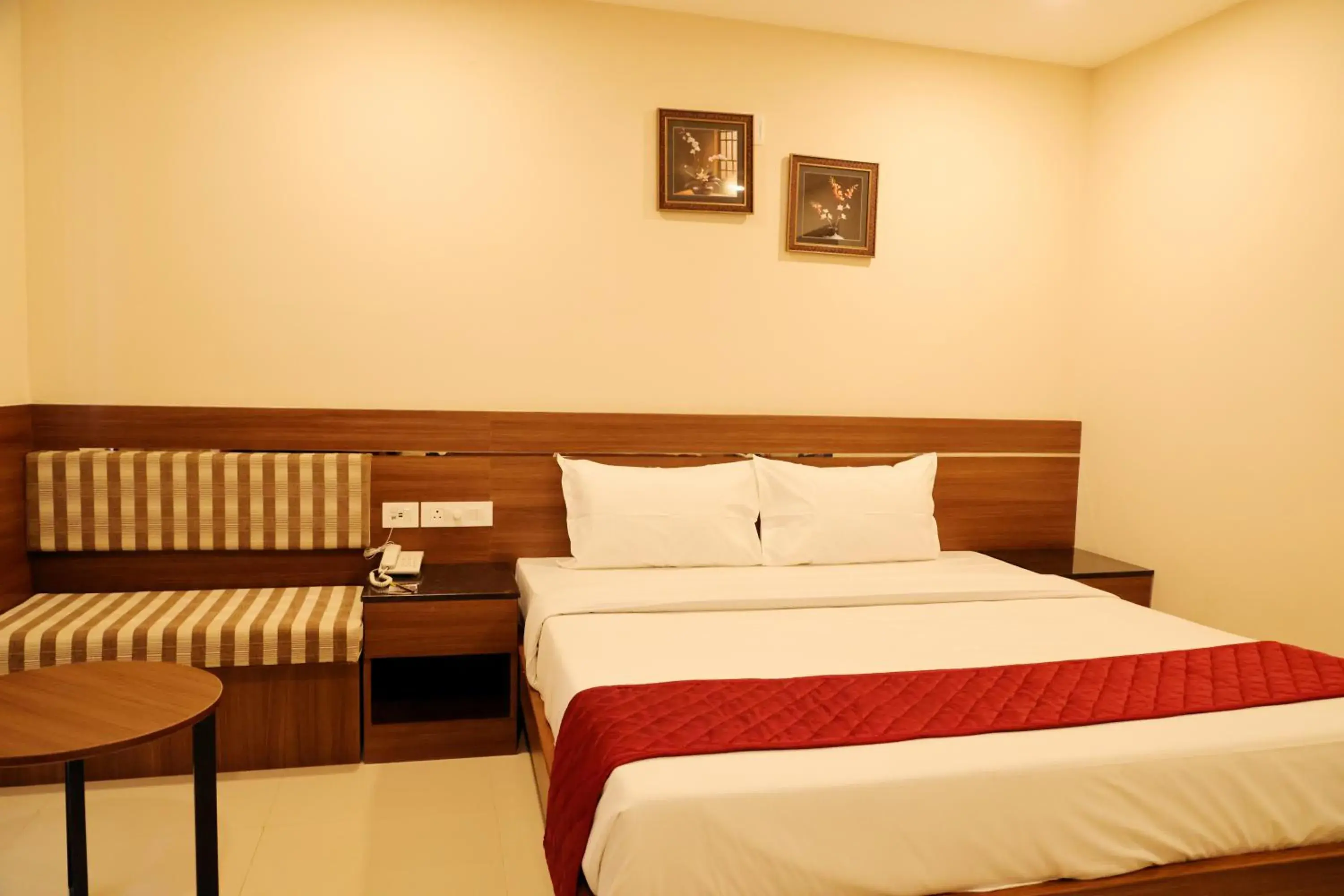 Photo of the whole room, Bed in Hotel Le Palace Photo of the whole room, Bed in Hotel Le Palace