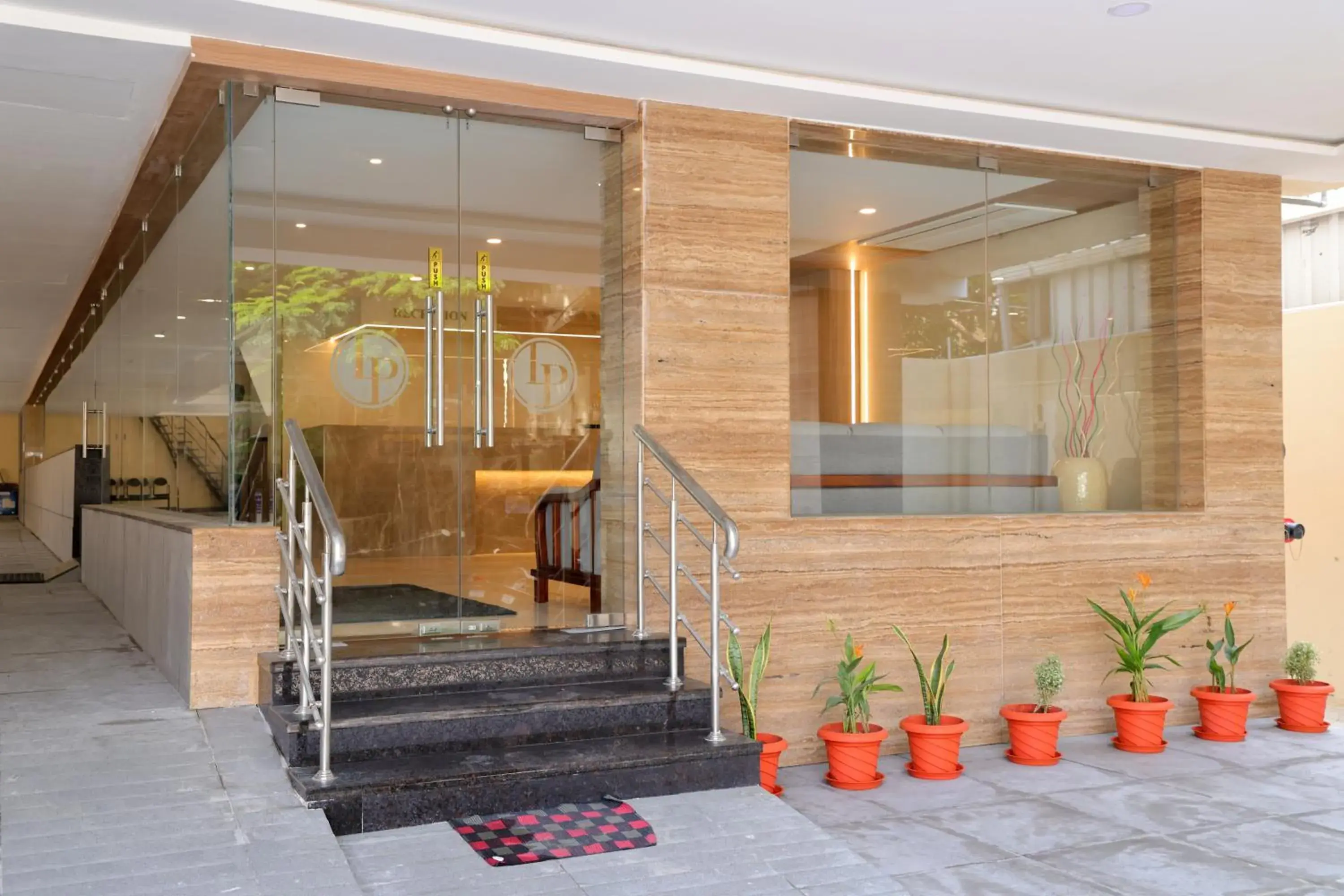 Facade/entrance in Hotel Le Palace Facade/entrance in Hotel Le Palace