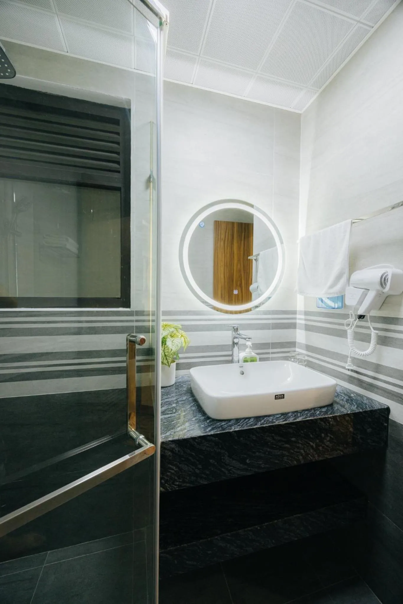 Wisteria Apartment Hanoi