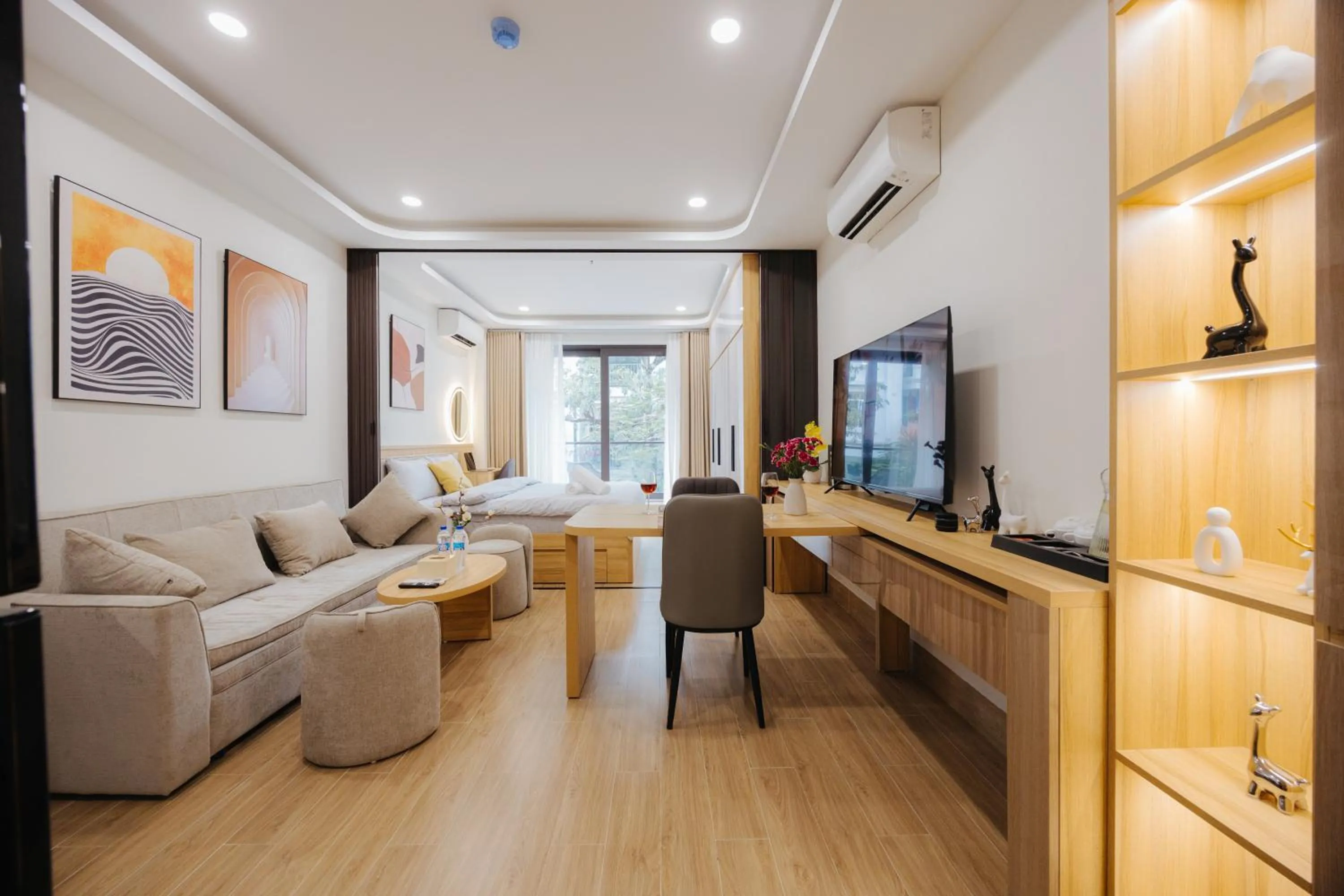 Apartment with Balcony in Wisteria Apartment Hanoi