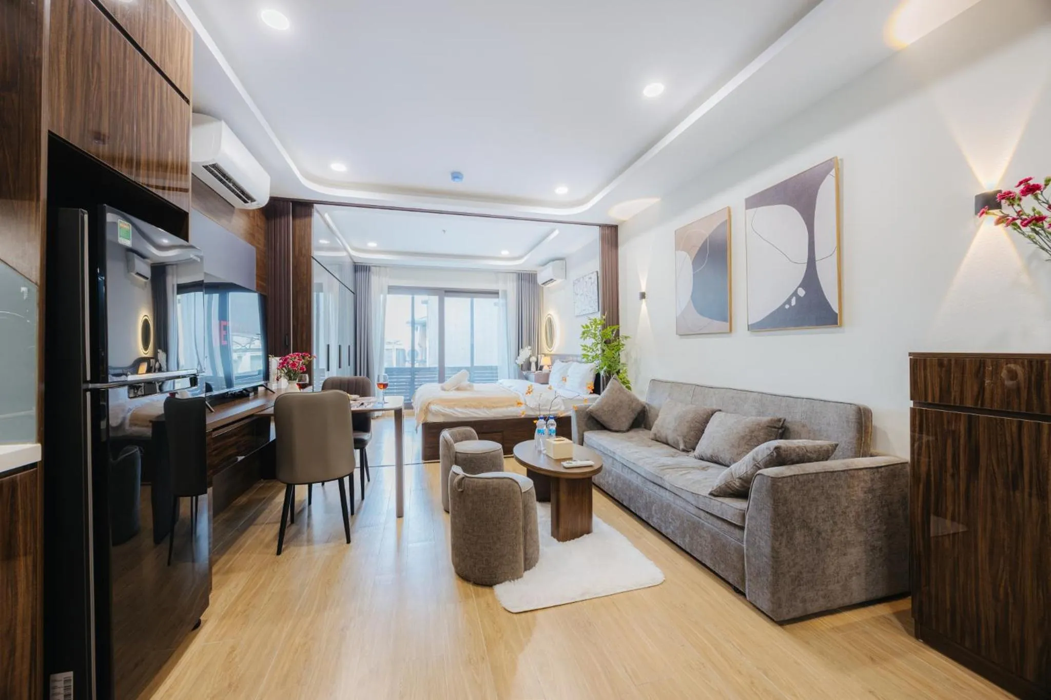 Wisteria Apartment Hanoi