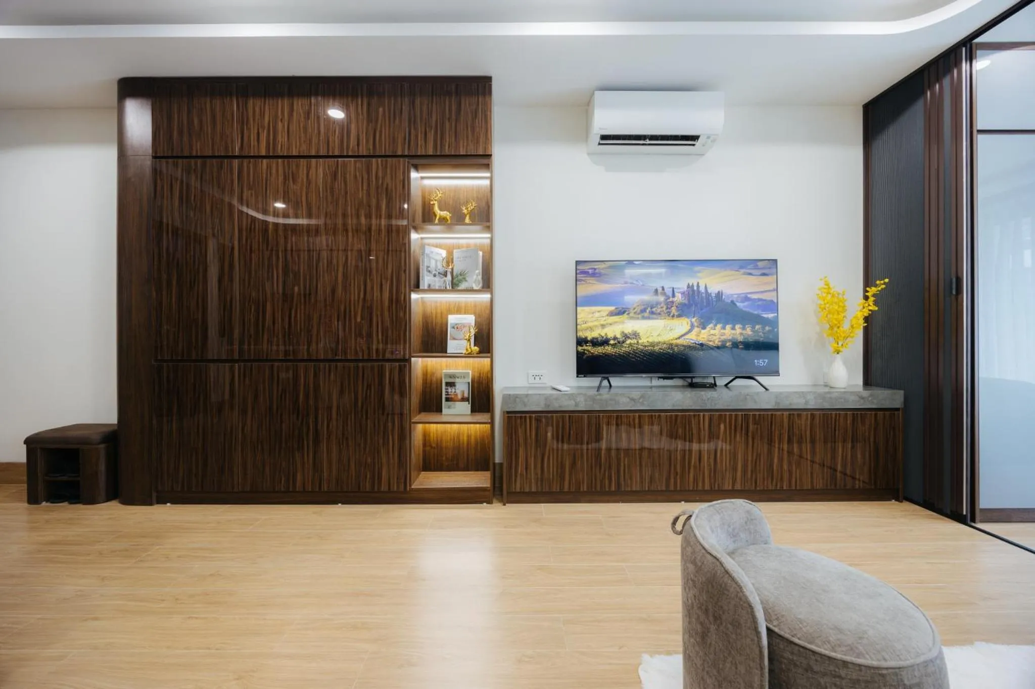 Wisteria Apartment Hanoi