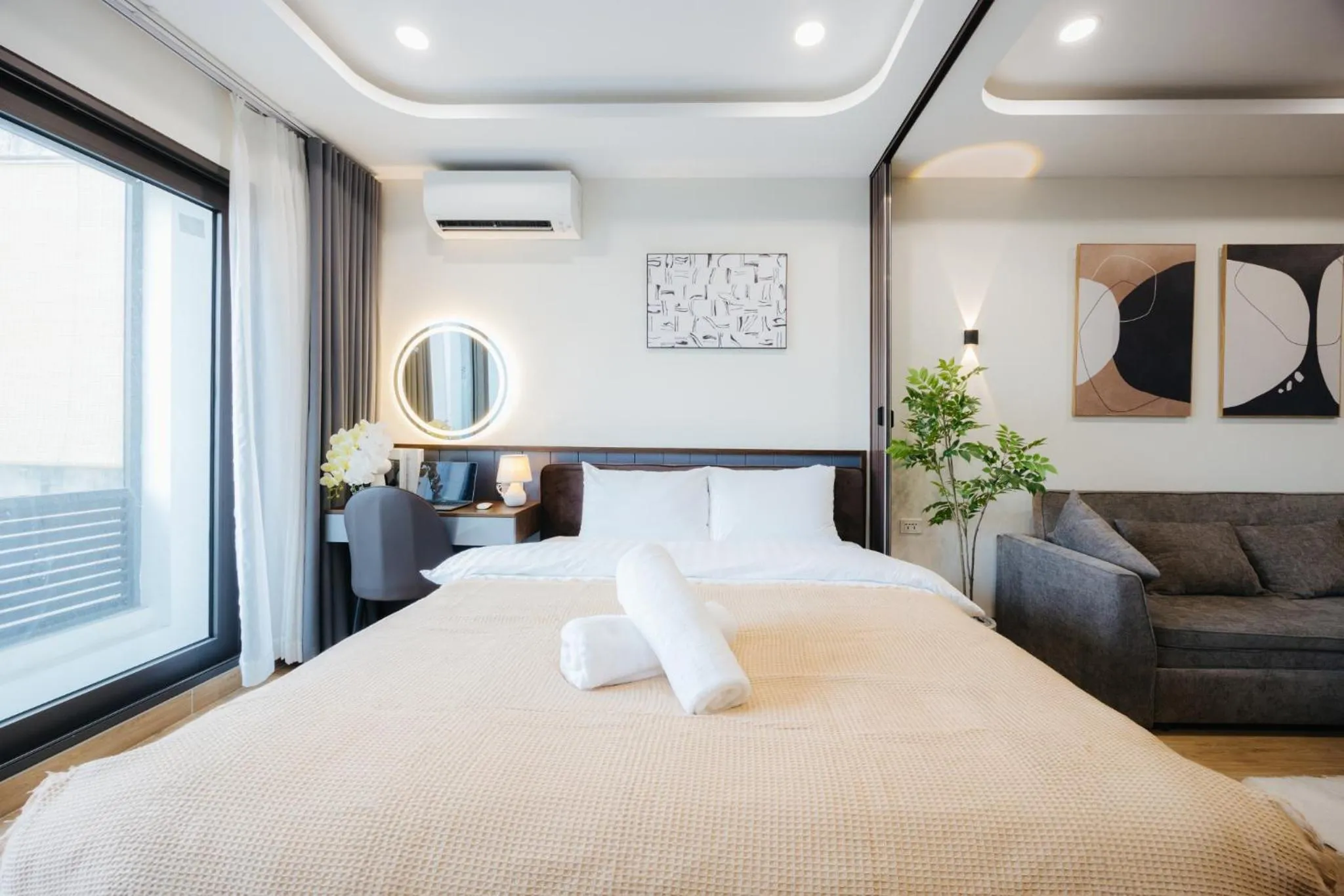 Bed in Wisteria Apartment Hanoi