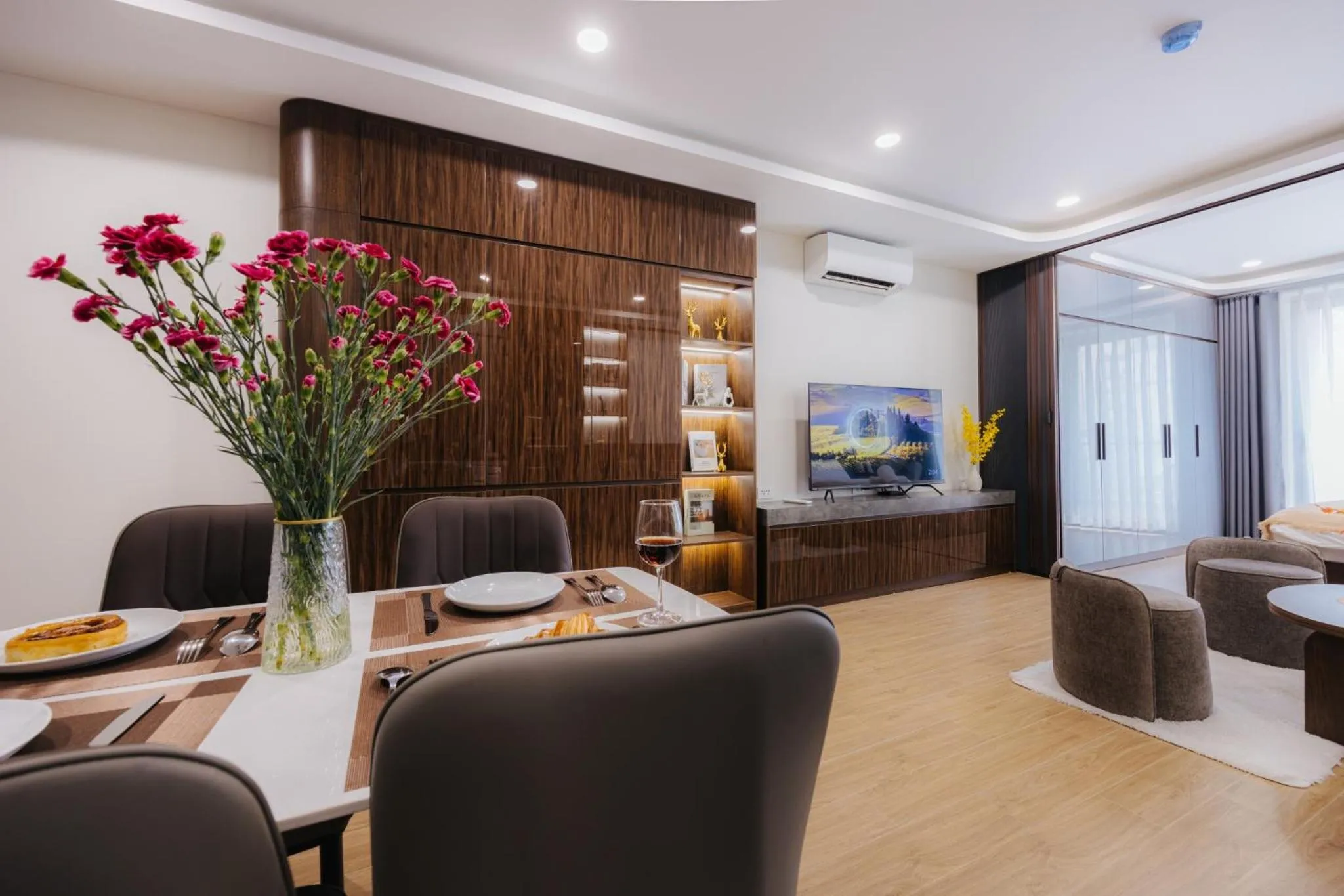Wisteria Apartment Hanoi