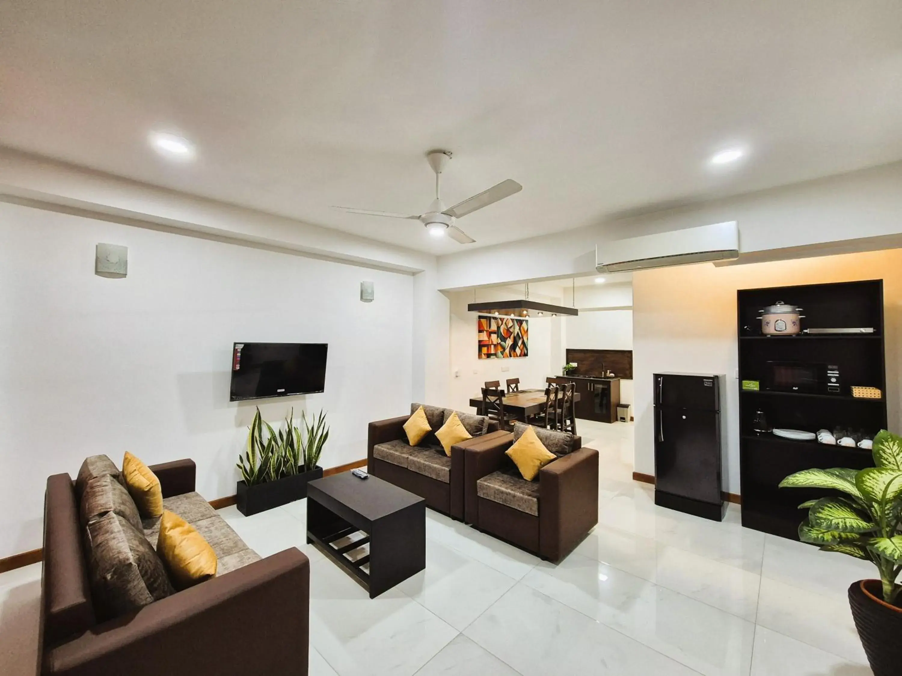 Three-Bedroom Apartment in Shiloh Apartments Three-Bedroom Apartment in Shiloh Apartments