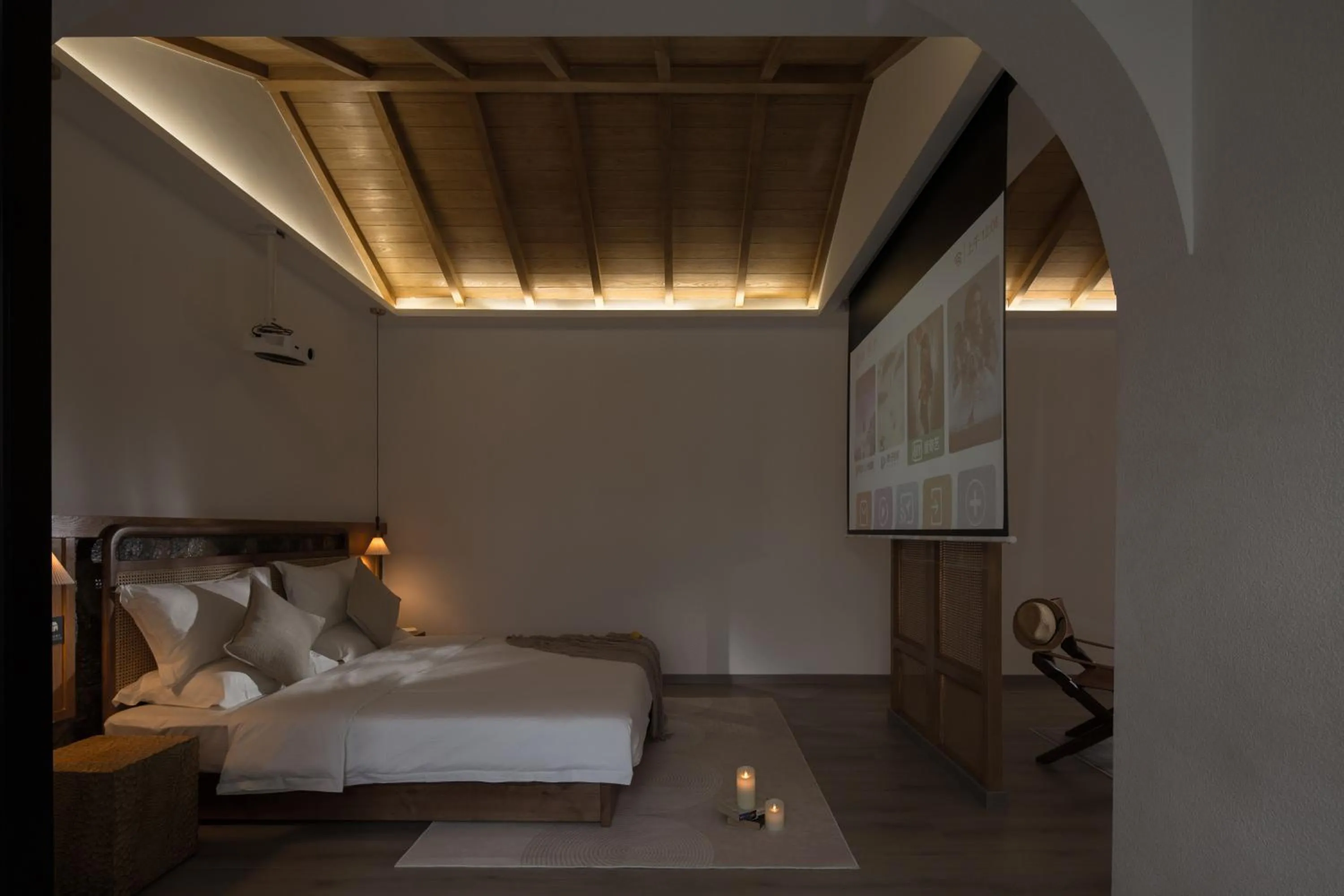 Bed in SIXI Conglu Design Aesthetics Hotel