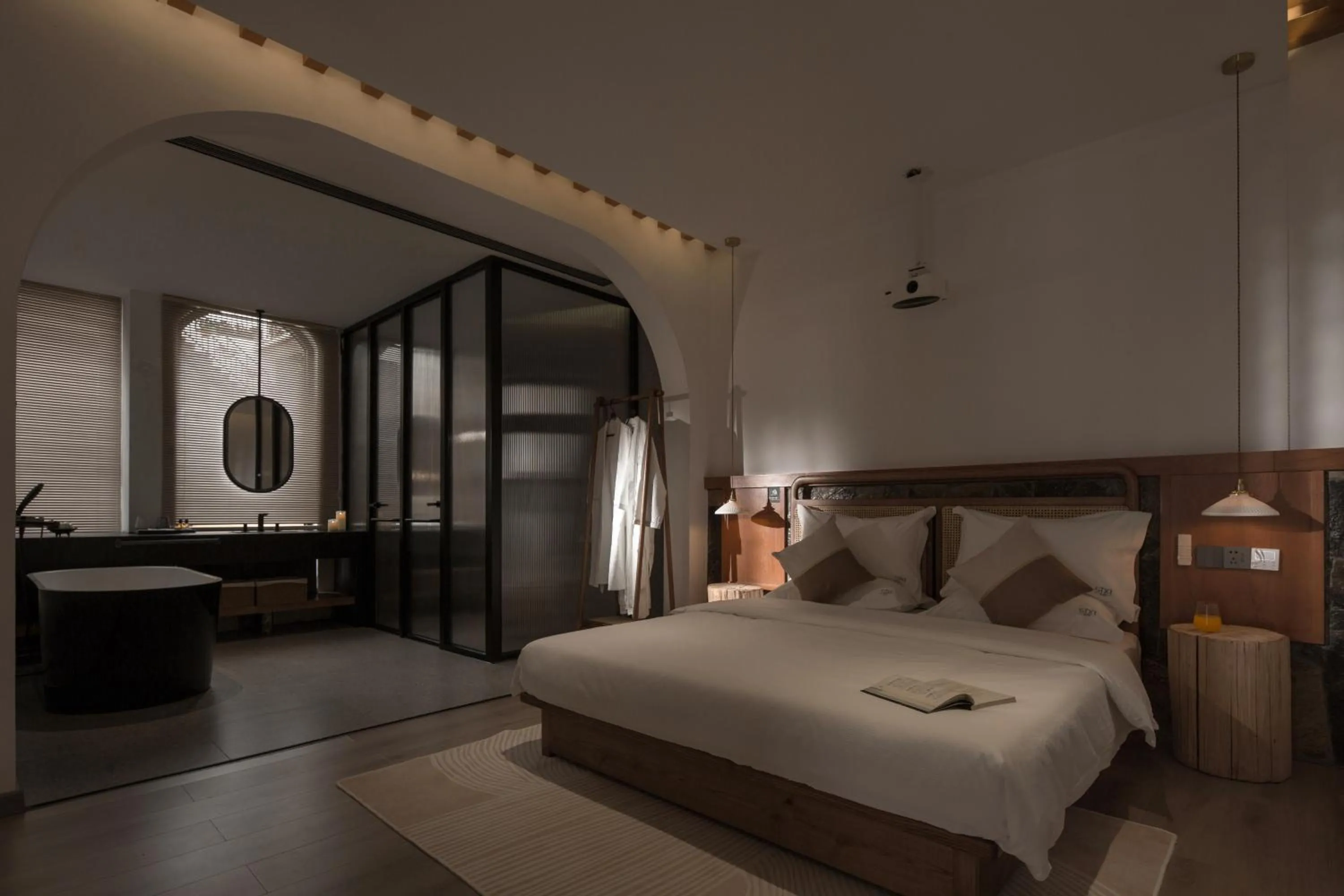 Bed in SIXI Conglu Design Aesthetics Hotel
