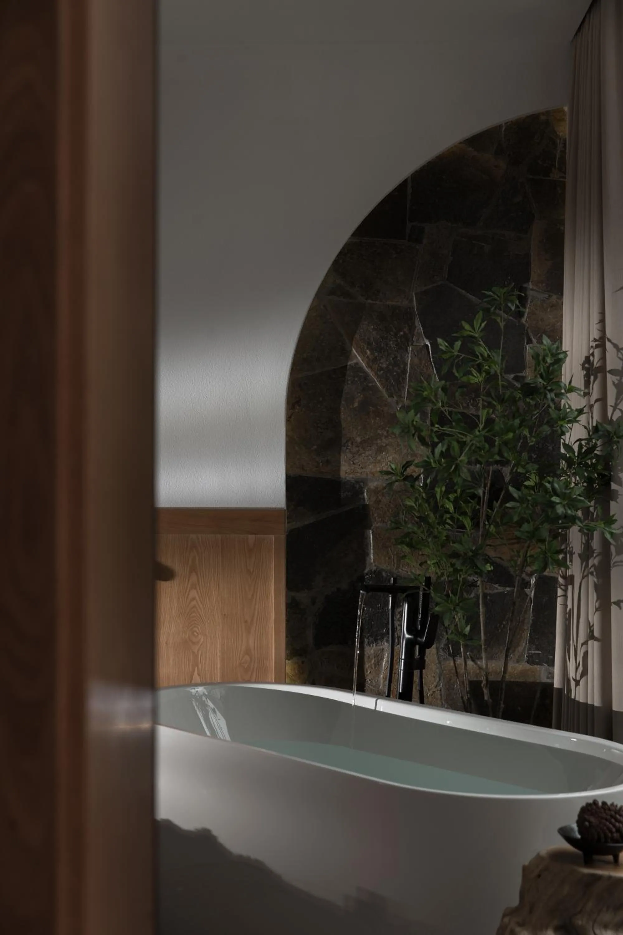 Hot Tub in SIXI Conglu Design Aesthetics Hotel