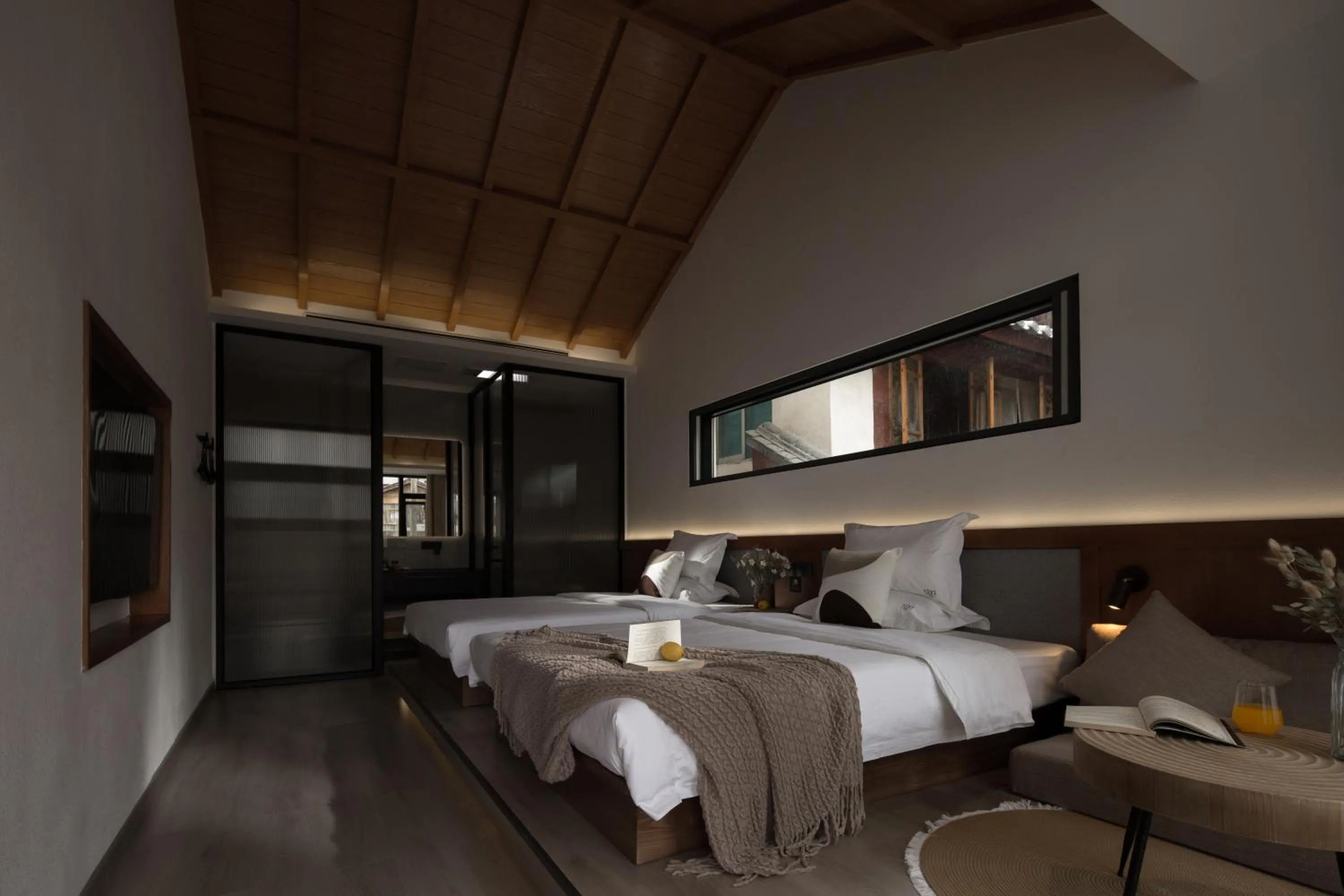Bed in SIXI Conglu Design Aesthetics Hotel