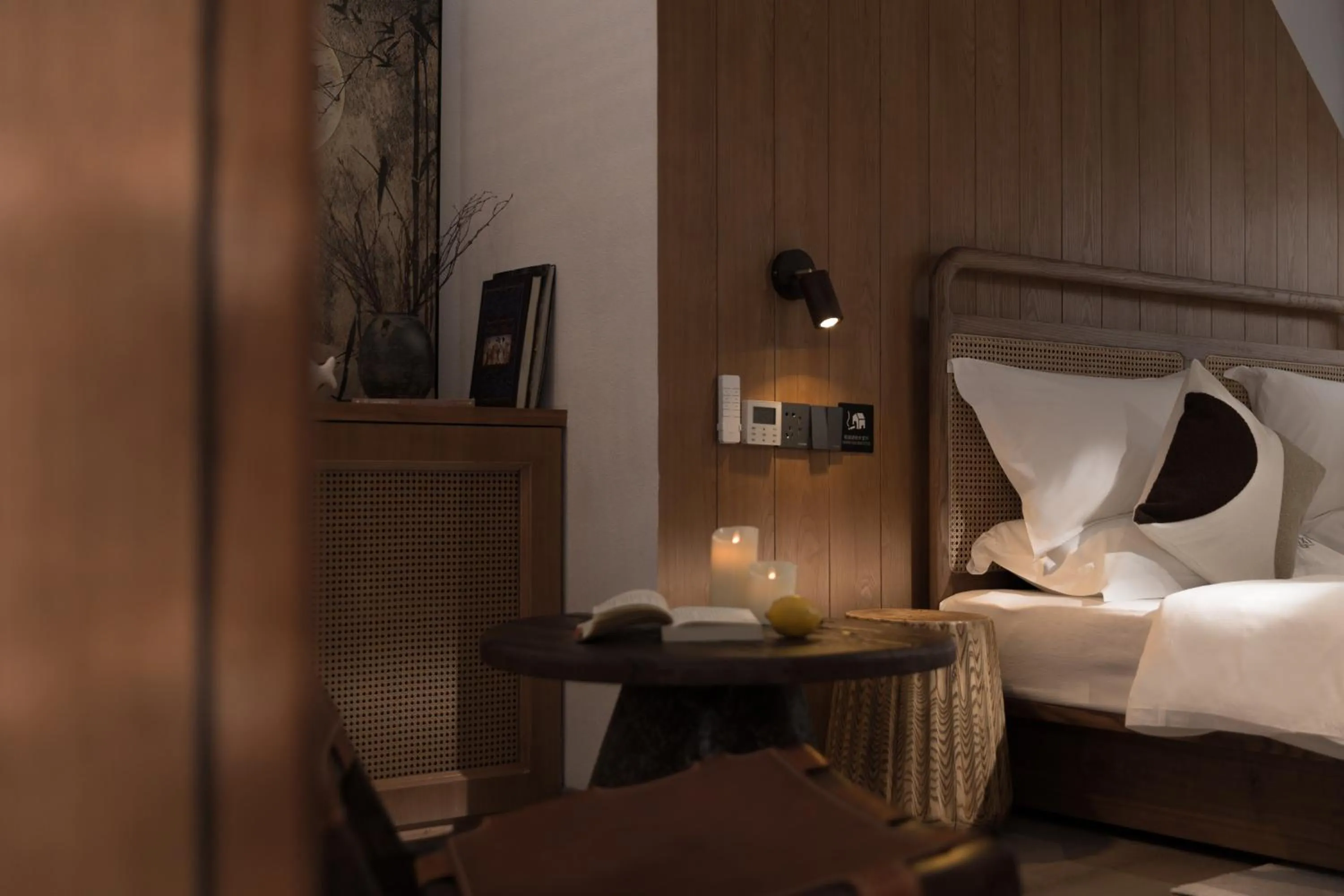 Bed in SIXI Conglu Design Aesthetics Hotel