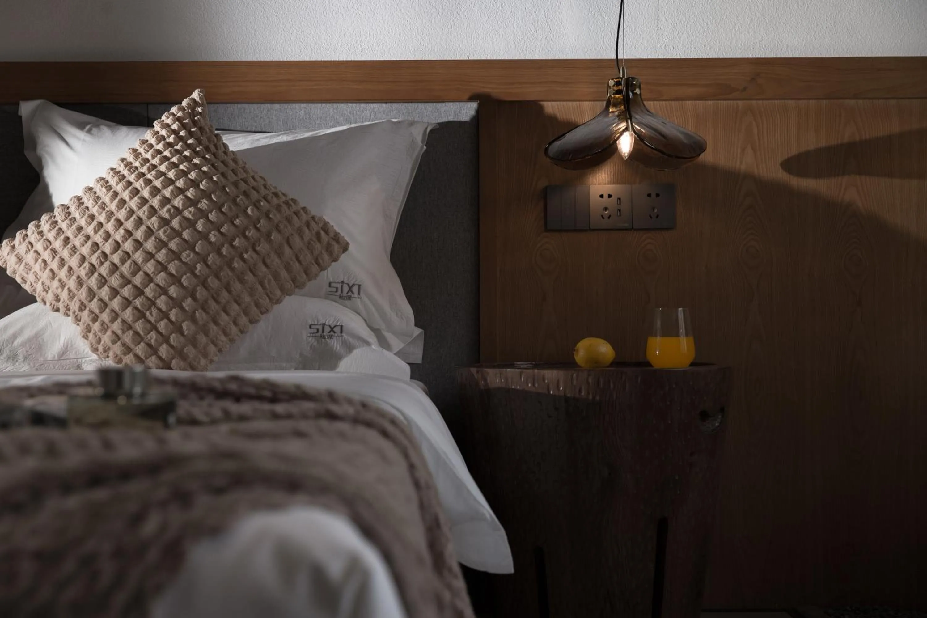 Bed in SIXI Conglu Design Aesthetics Hotel