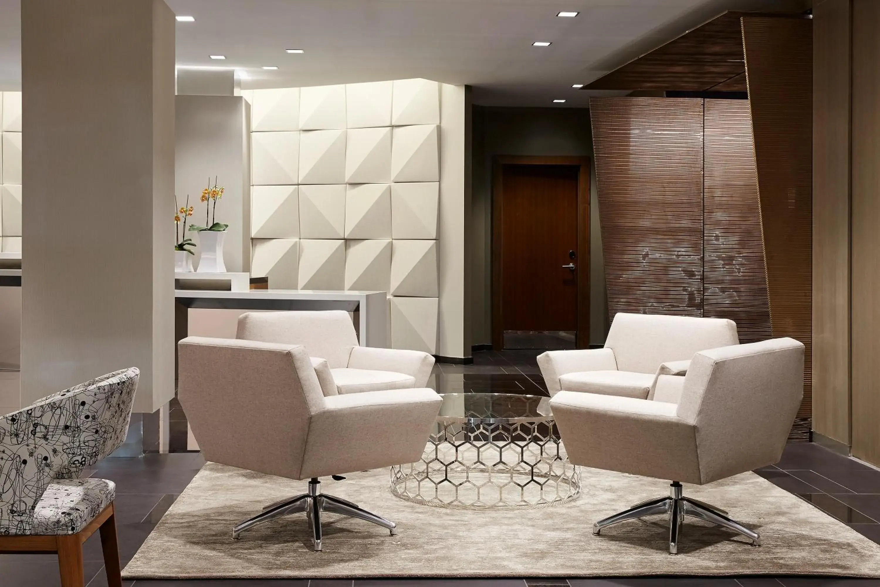 Lounge or bar in The Godfrey Hotel Boston Lounge or bar in The Godfrey Hotel Boston