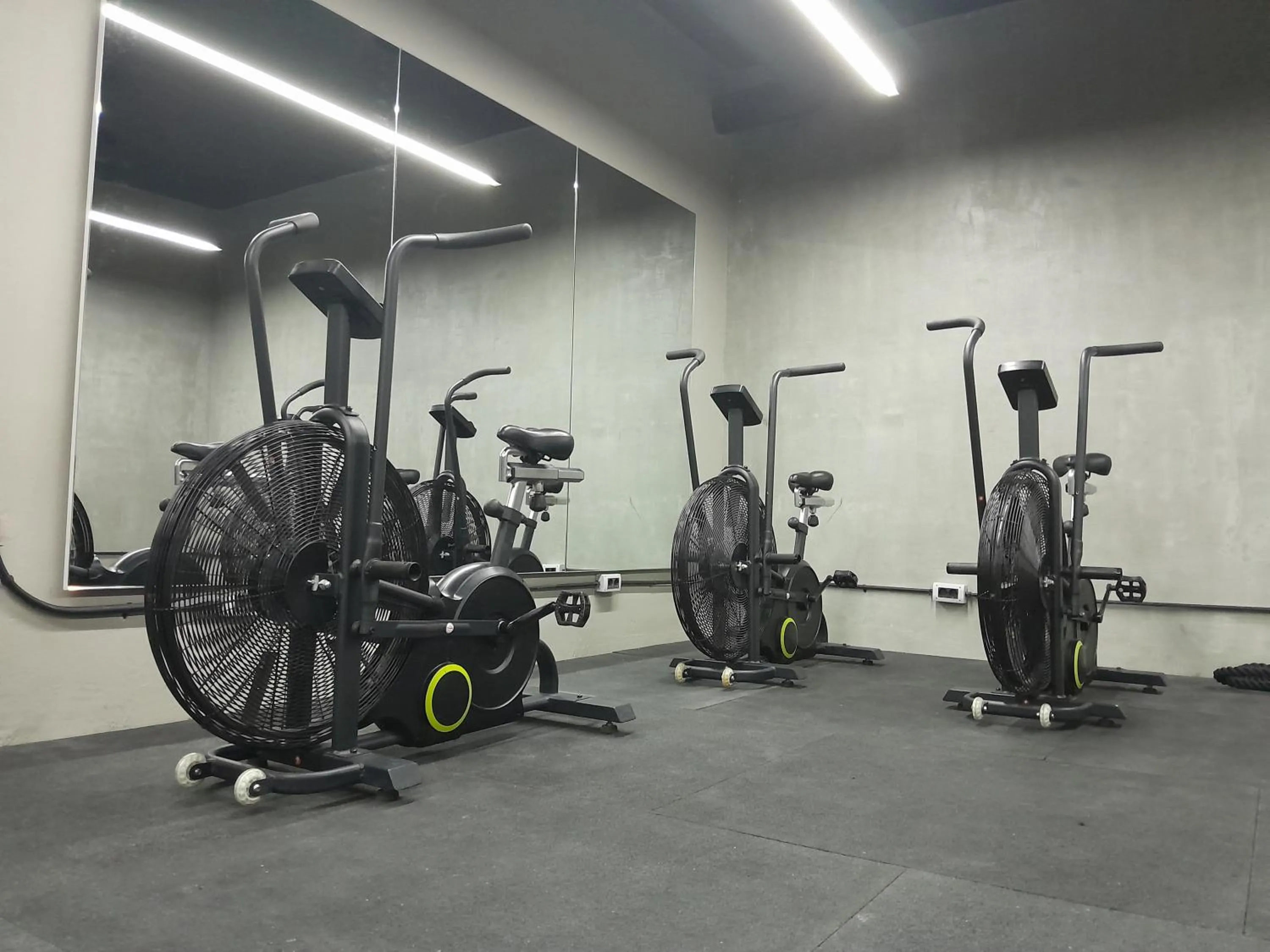Fitness centre/facilities in Shade Hotel Beirut