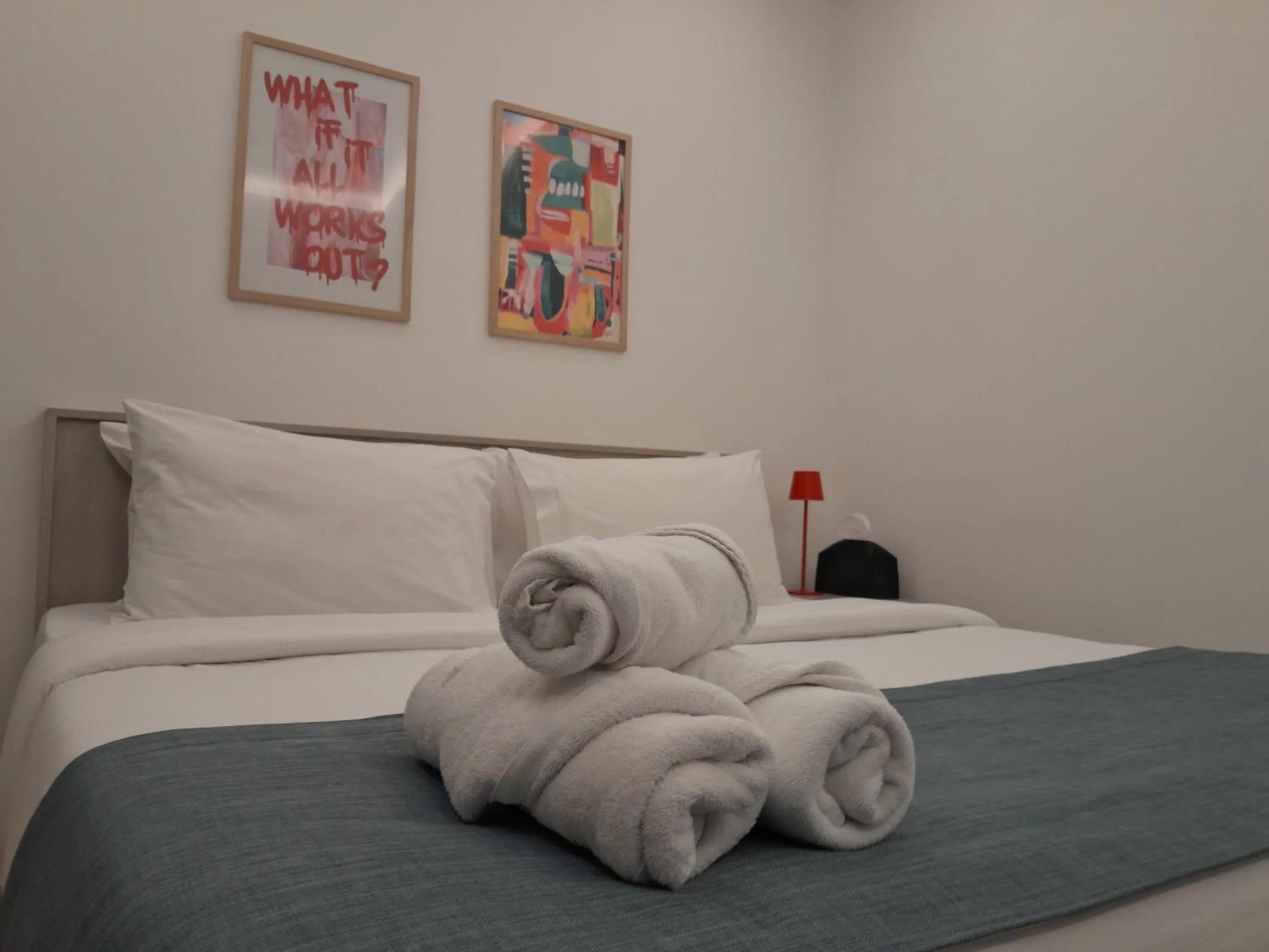 Bed in Shade Hotel Beirut
