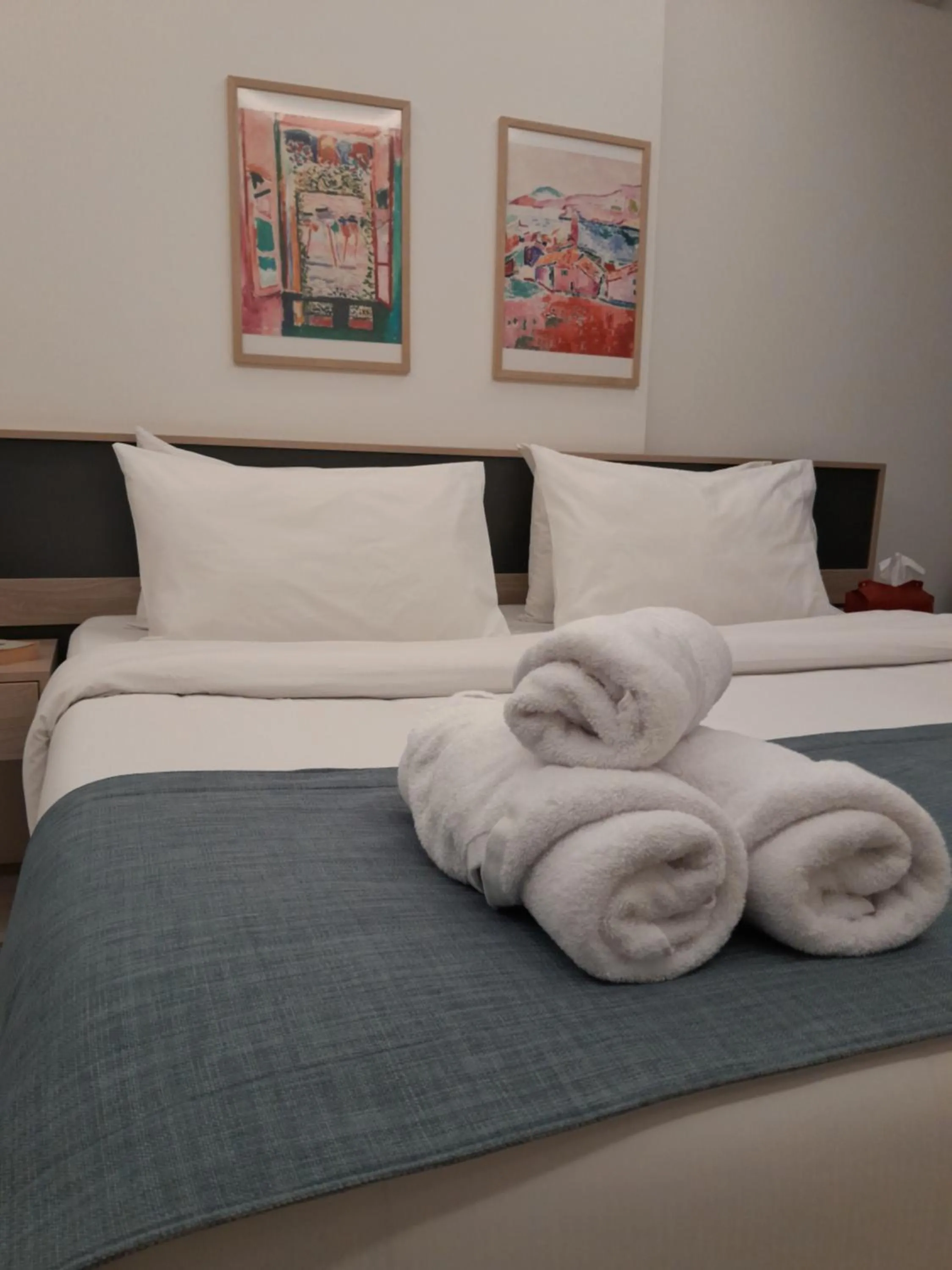 Bed in Shade Hotel Beirut