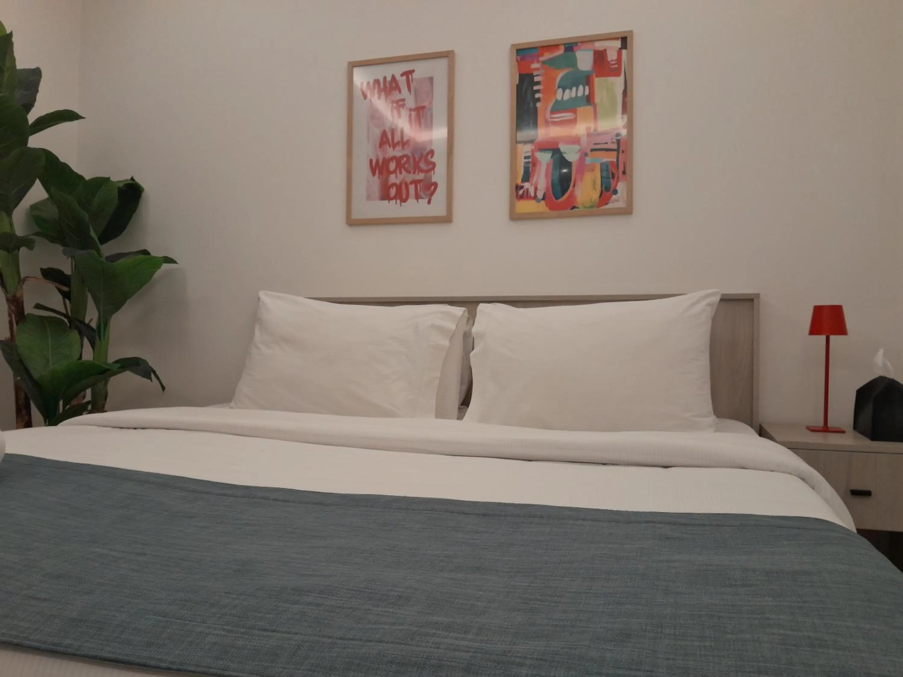 Bed in Shade Hotel Beirut