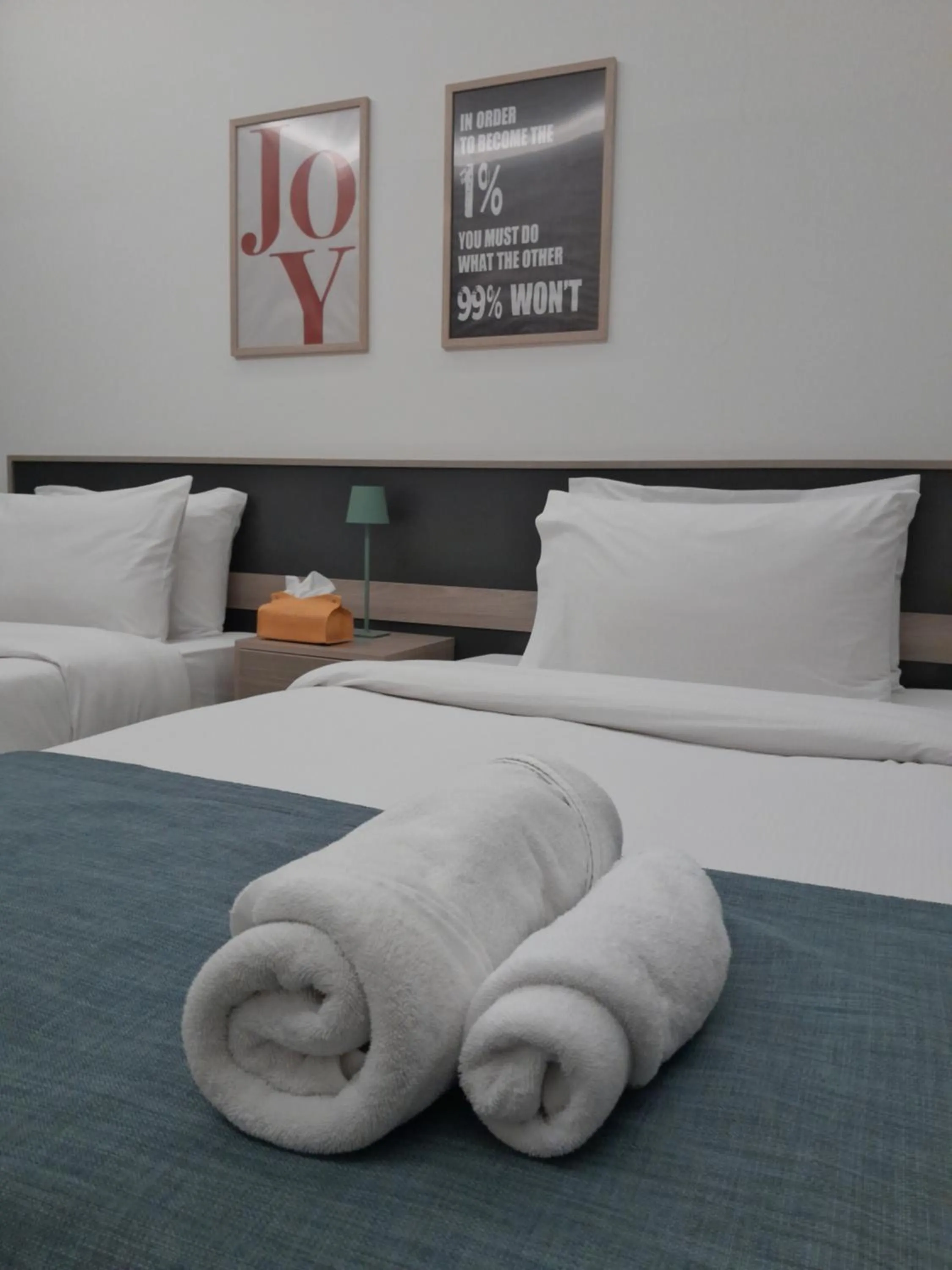 Bed in Shade Hotel Beirut