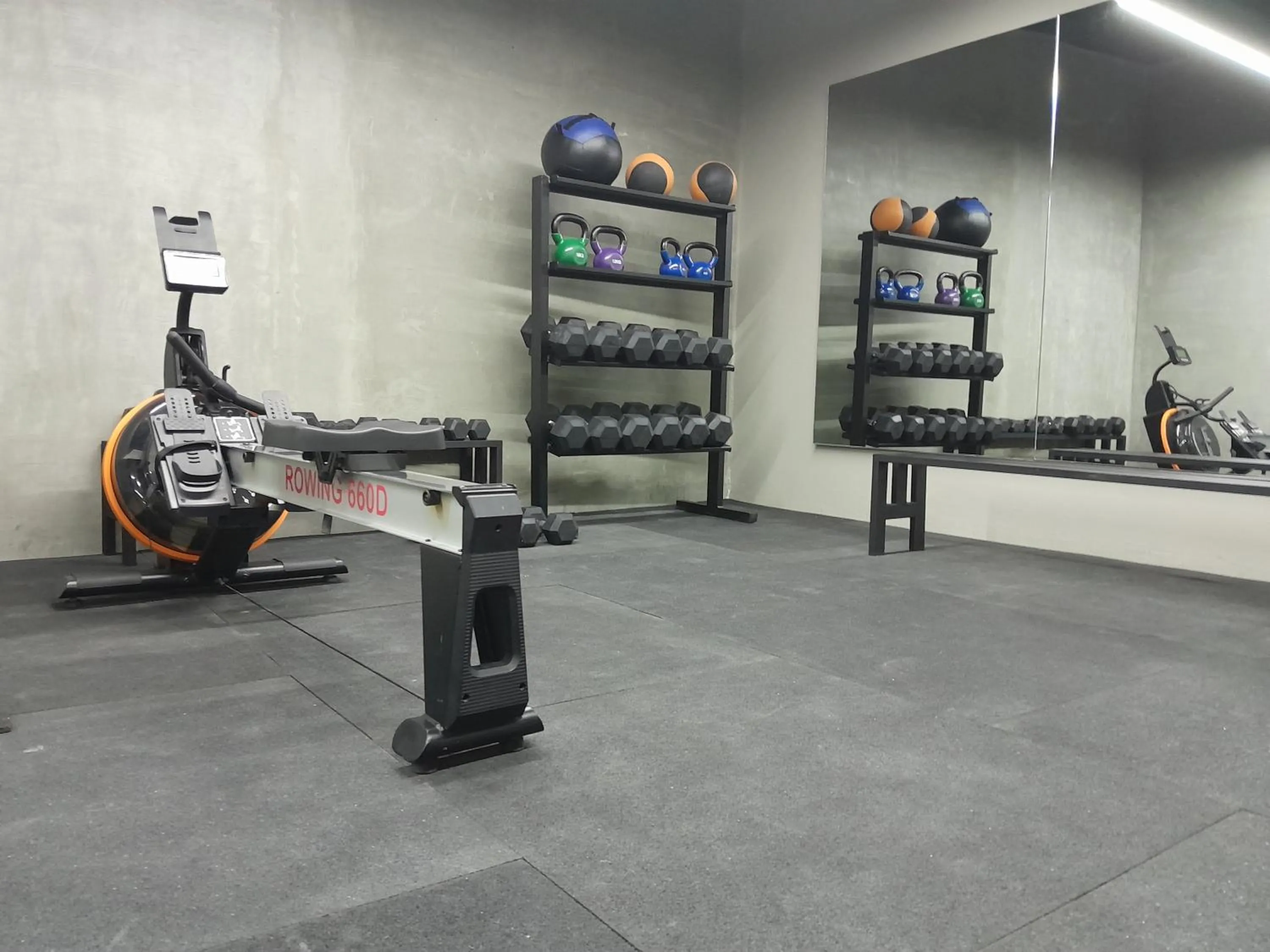 Fitness centre/facilities in Shade Hotel Beirut
