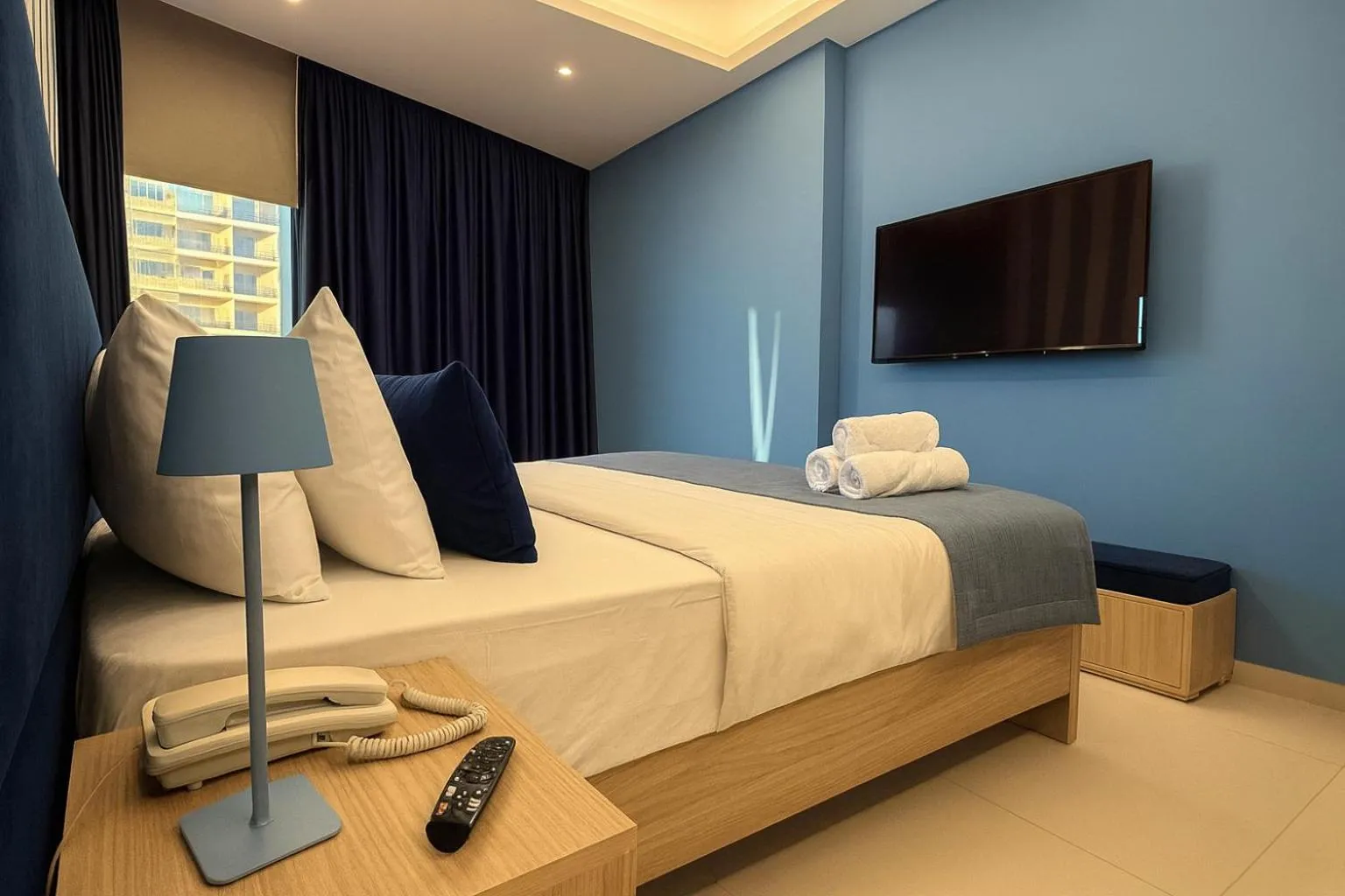 Bed in Shade Hotel Beirut