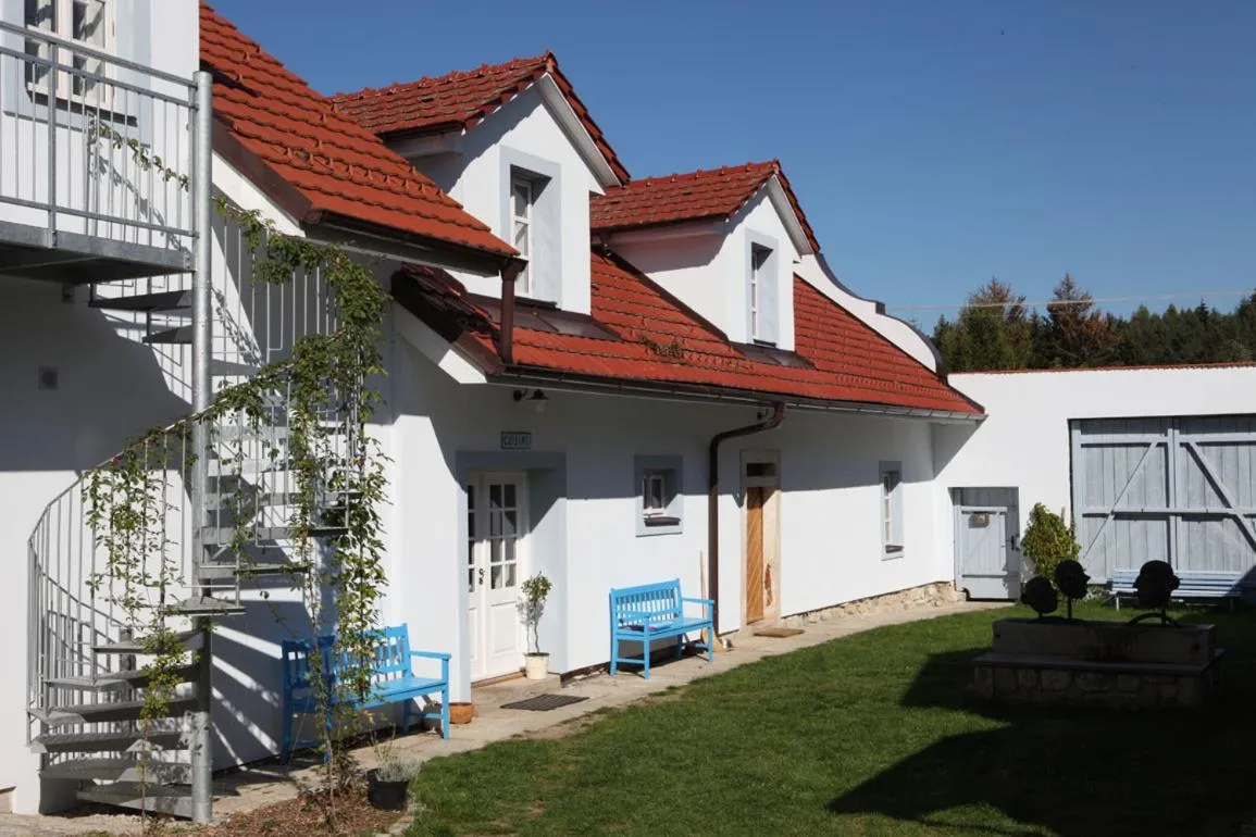 Property building in Matějovec38