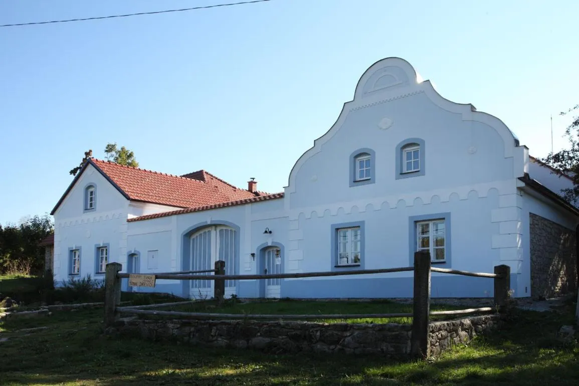 Property building in Matějovec38