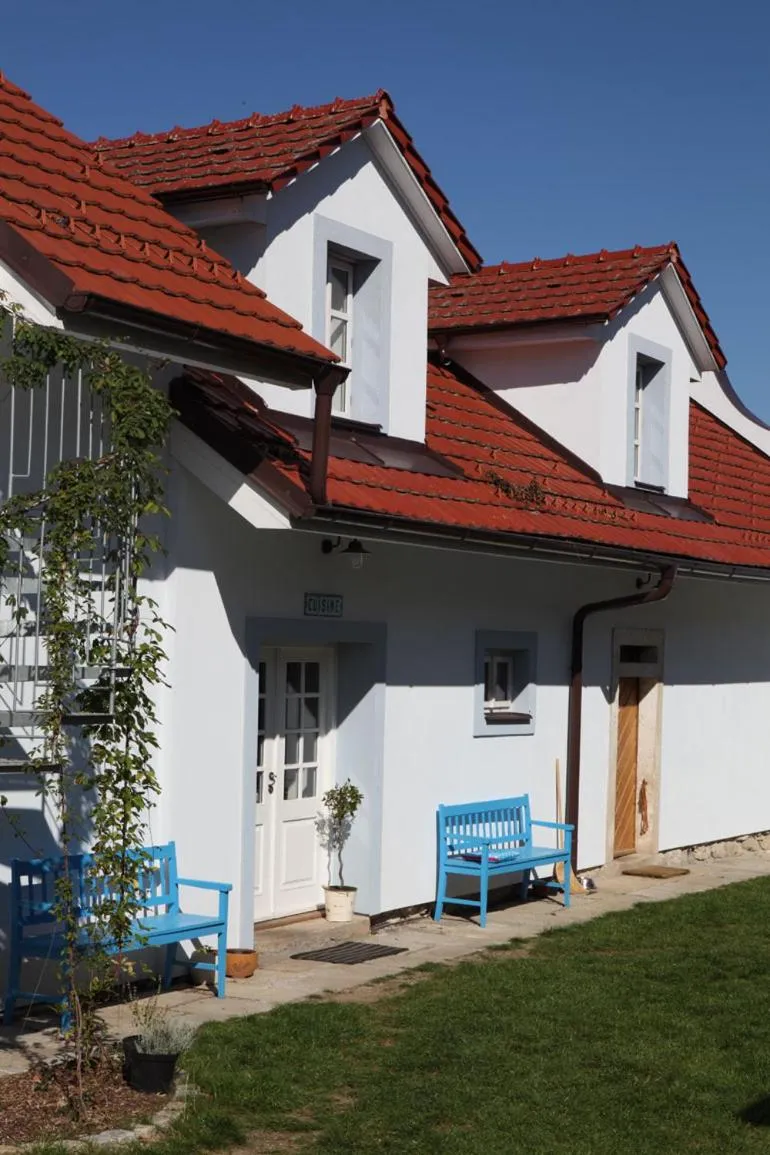 Property building in Matějovec38