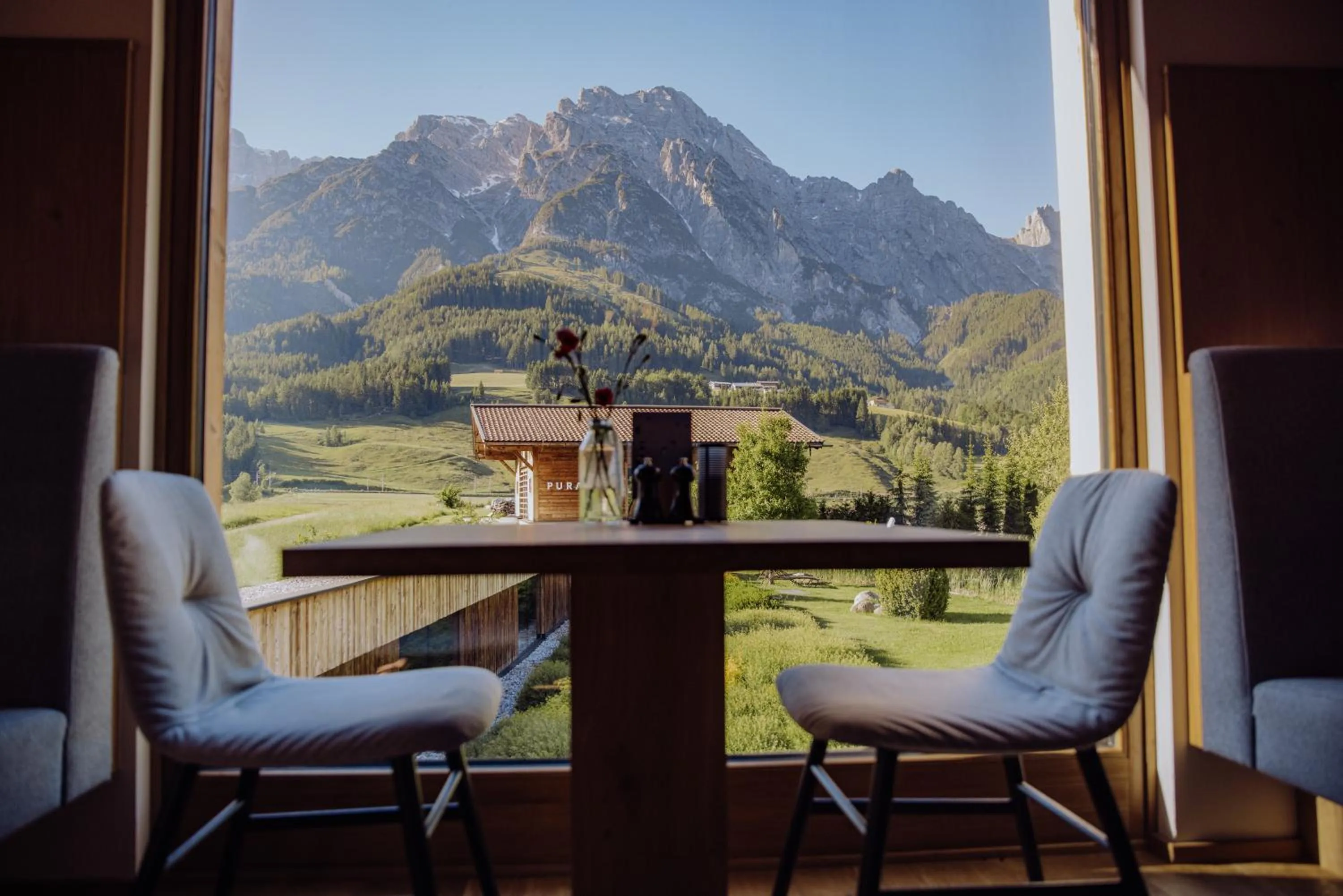 Restaurant/places to eat in Naturresort PURADIES