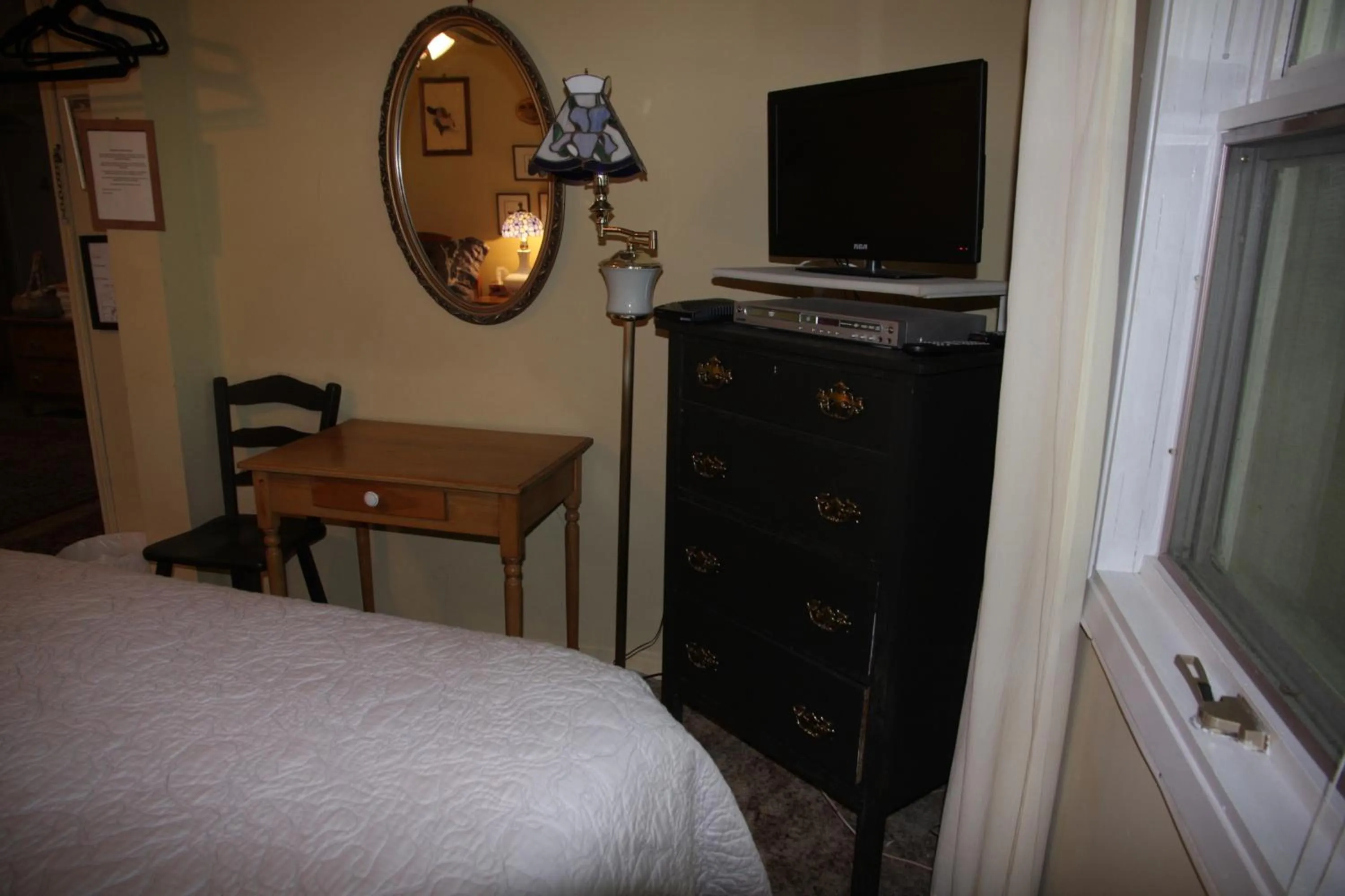 Bedroom, Bed in O'Brien House