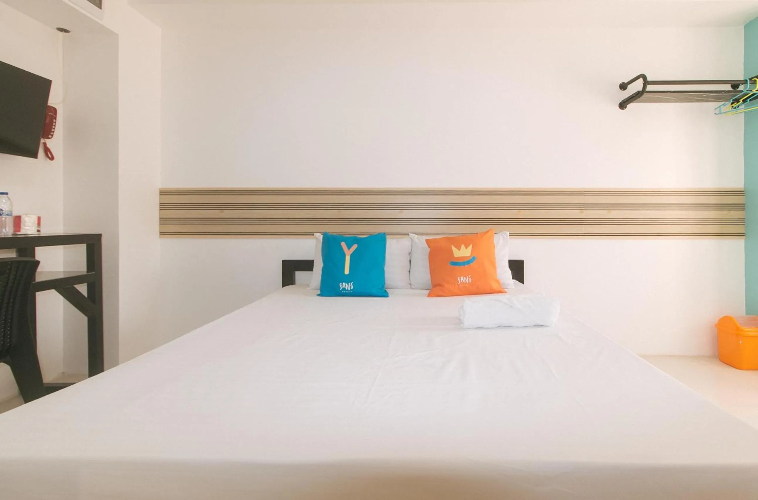 Bed in Sans Hotel near Enchanted Kingdom Santa Rosa Laguna
